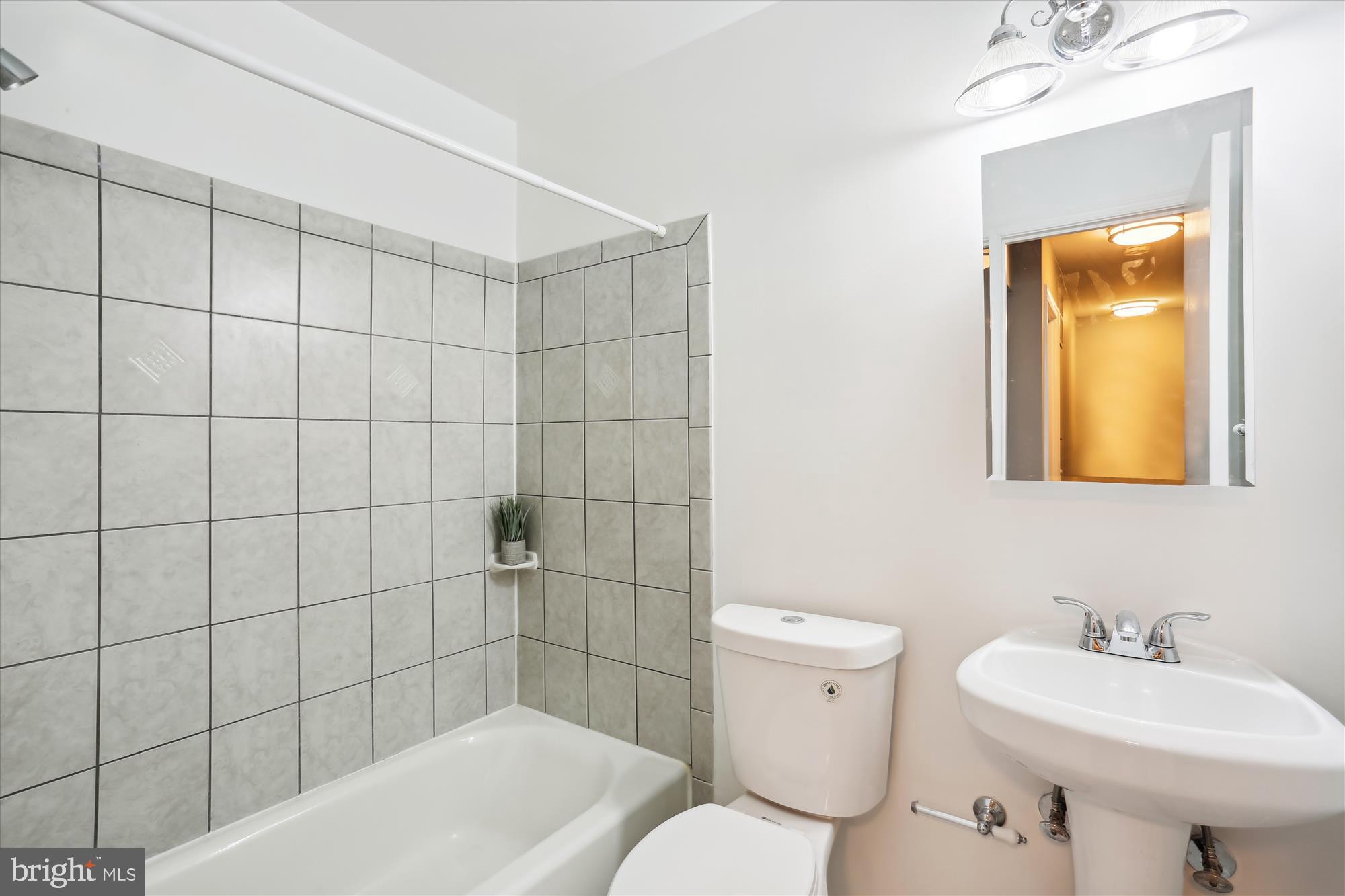 MILL CREEK - Residential