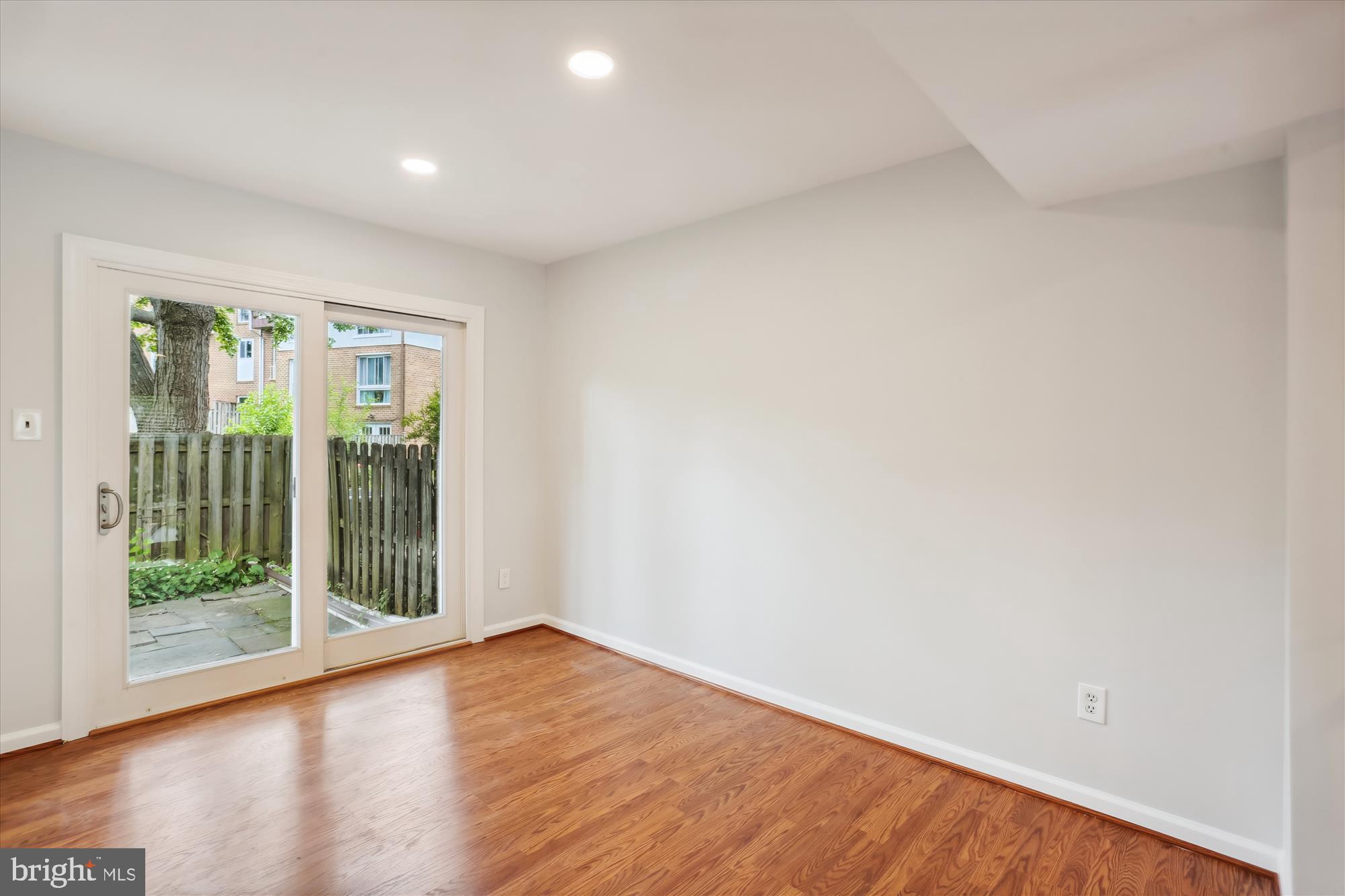 MILL CREEK - Residential