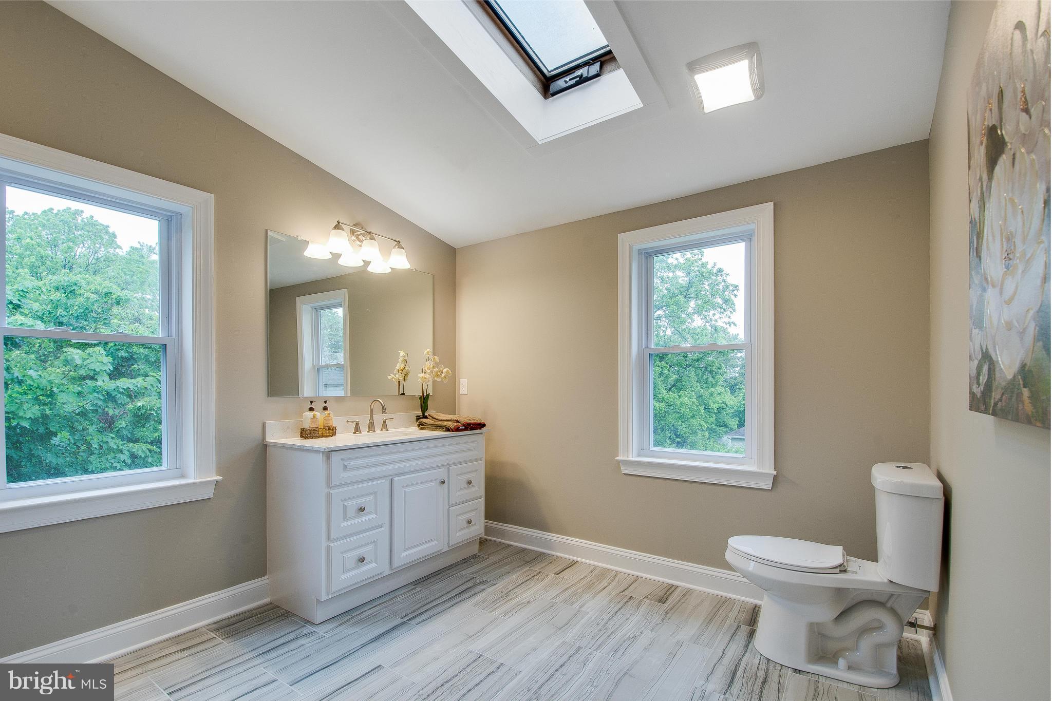 BEVERLY HILLS - Residential