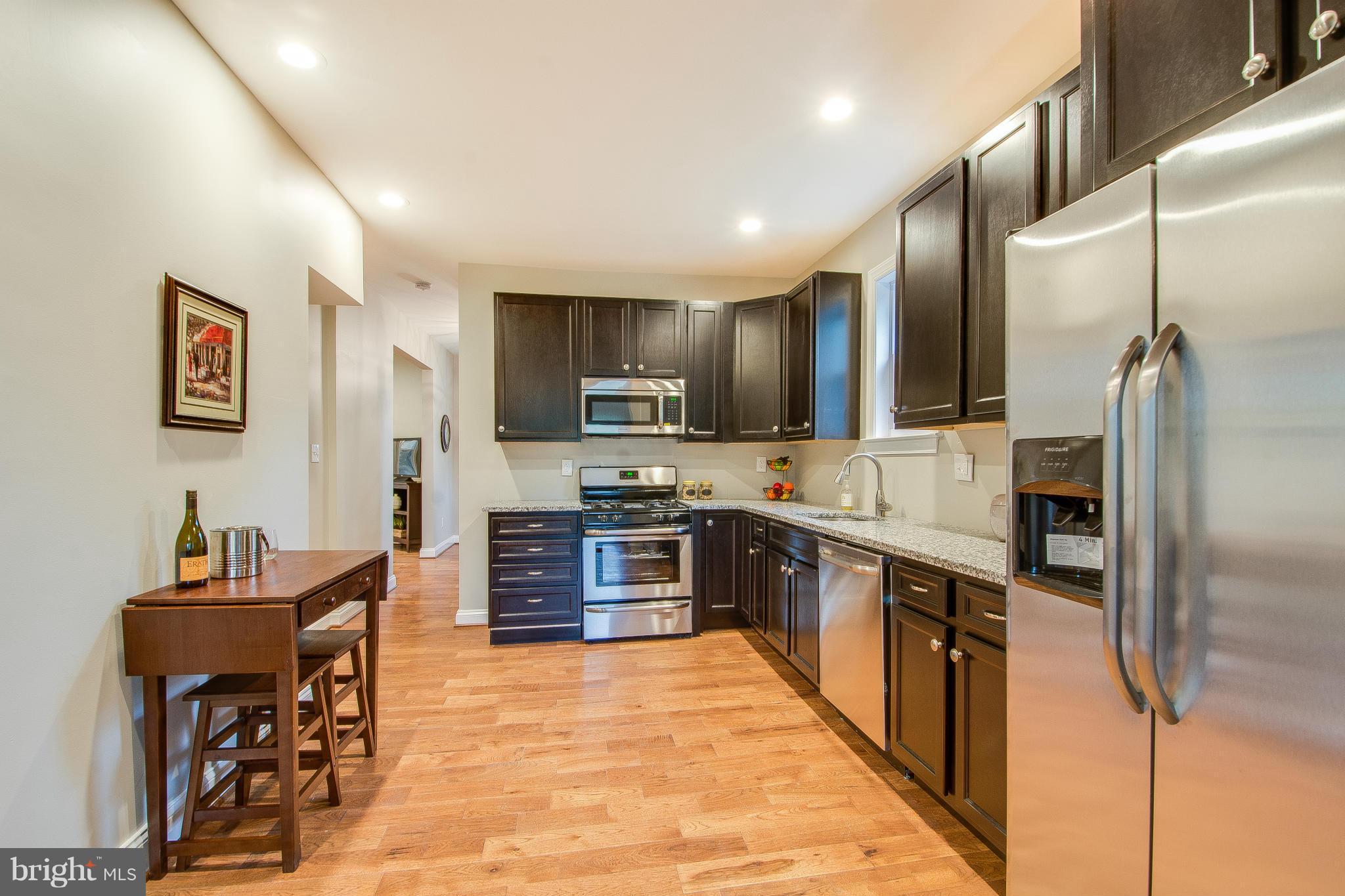 BEVERLY HILLS - Residential