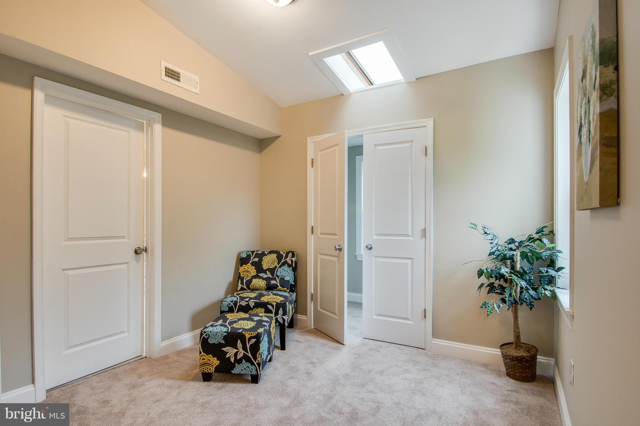 BEVERLY HILLS - Residential