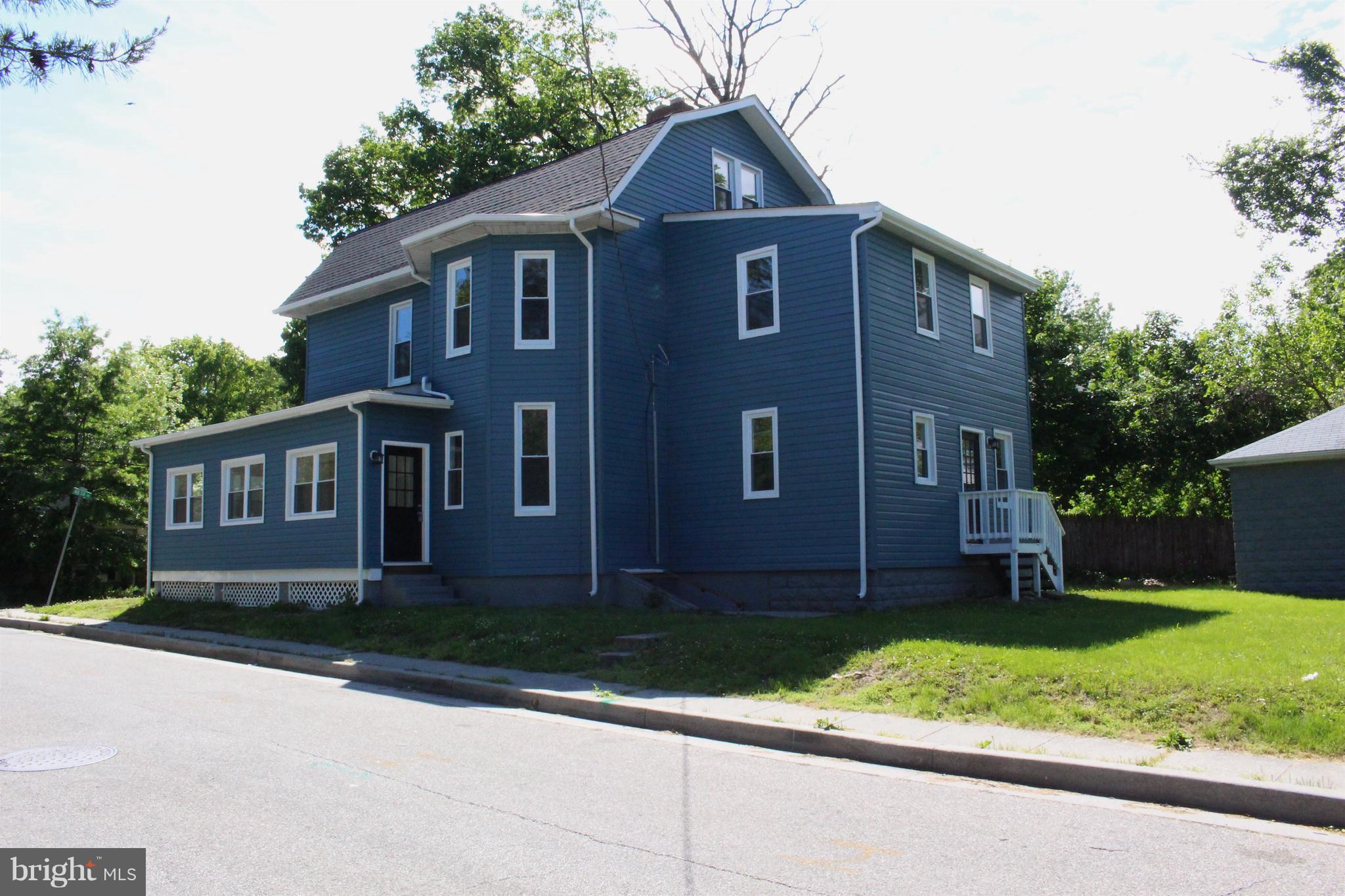 BEVERLY HILLS - Residential