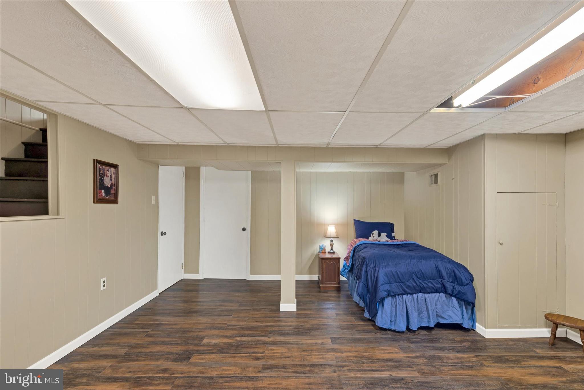 MILLERSVILLE - Residential