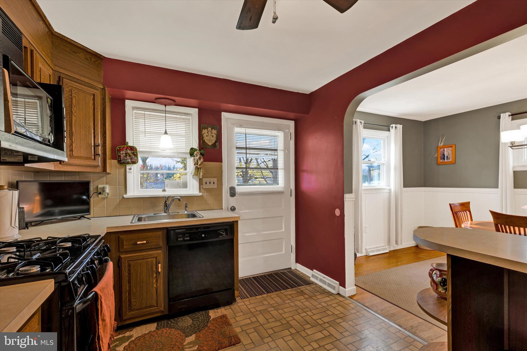 MILLERSVILLE - Residential