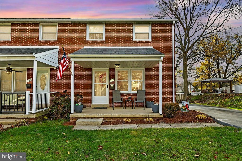 Photo of 174 New Street, MILLERSVILLE, PA 17551 (MLS # PALA2061460)