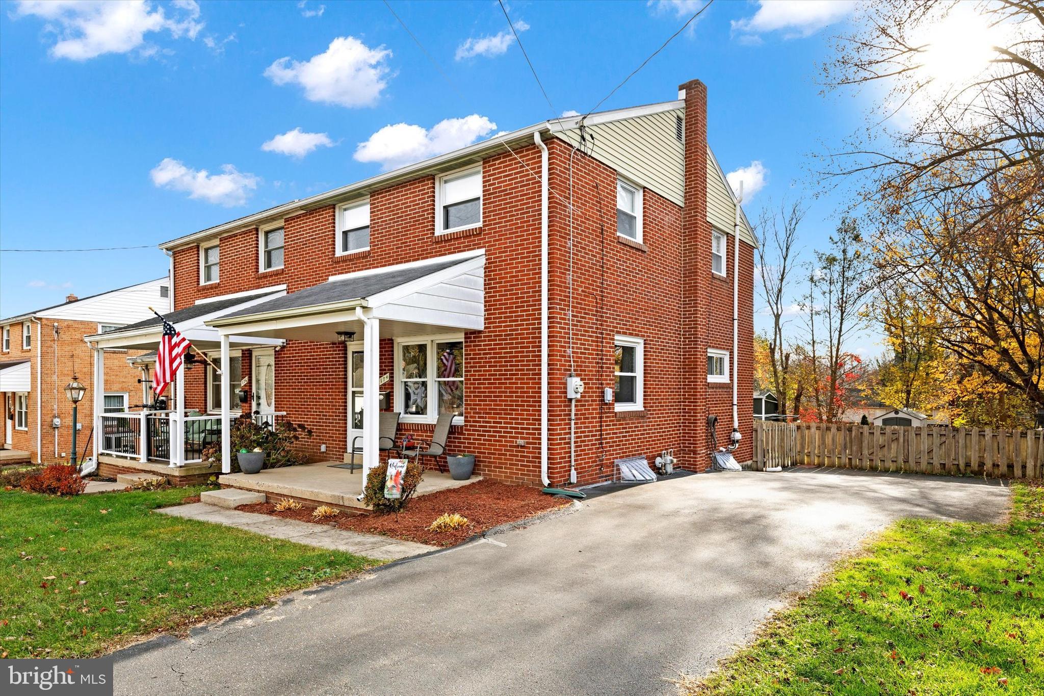 MILLERSVILLE - Residential