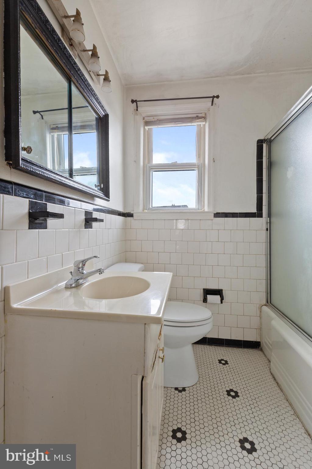 HAMILTON HEIGHTS - Residential