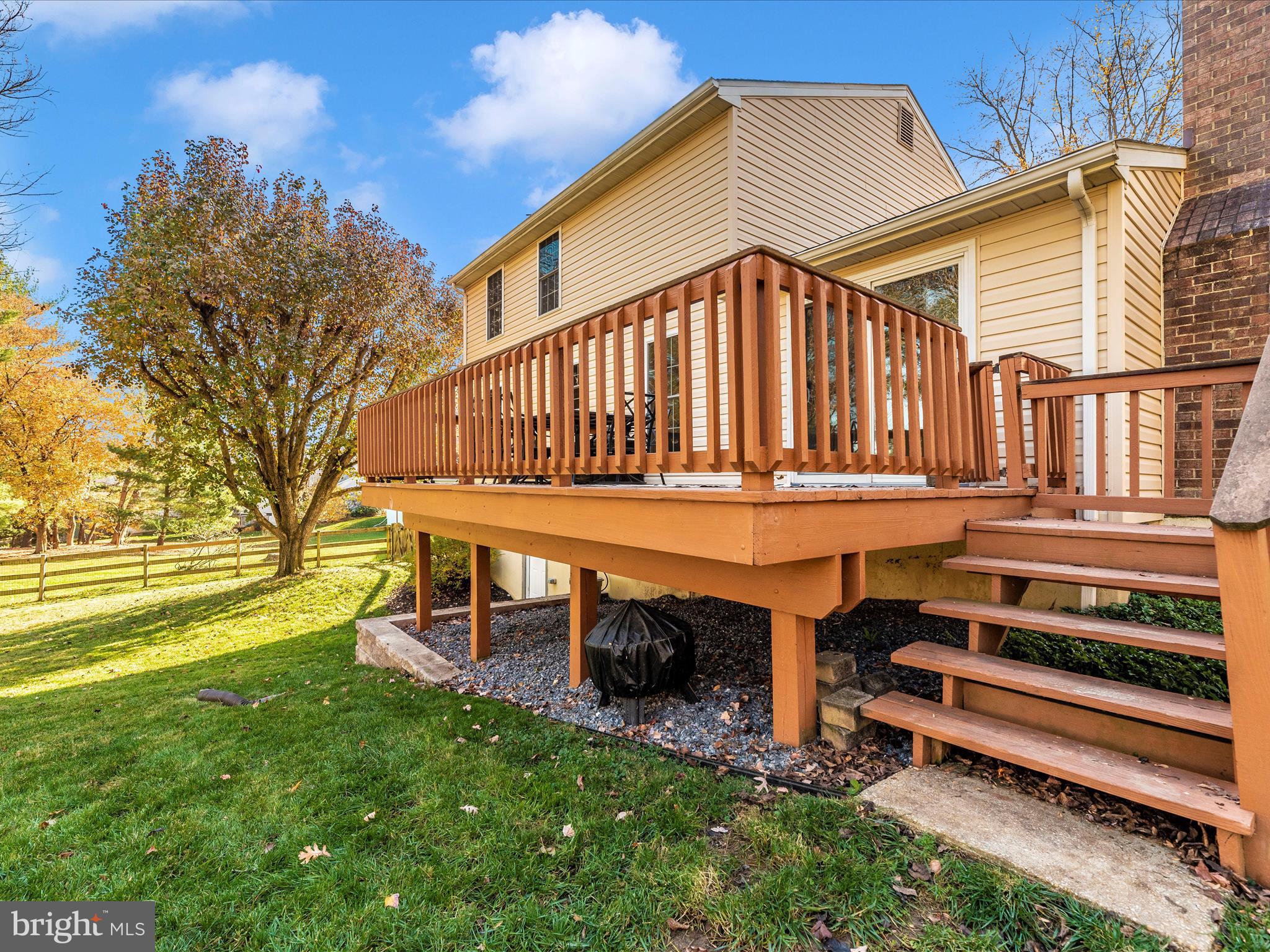 VILLAGE OF LONG REACH - Residential