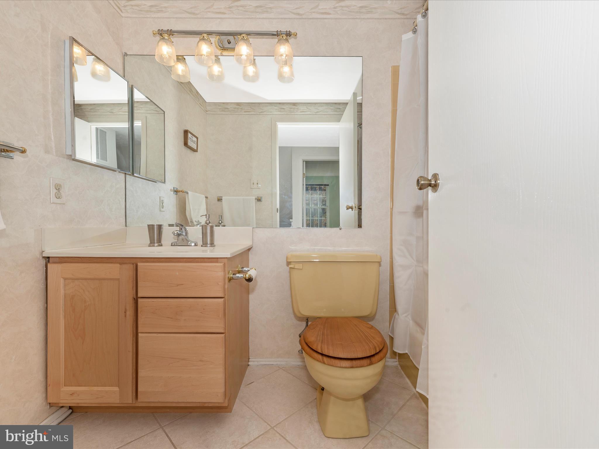 VILLAGE OF LONG REACH - Residential