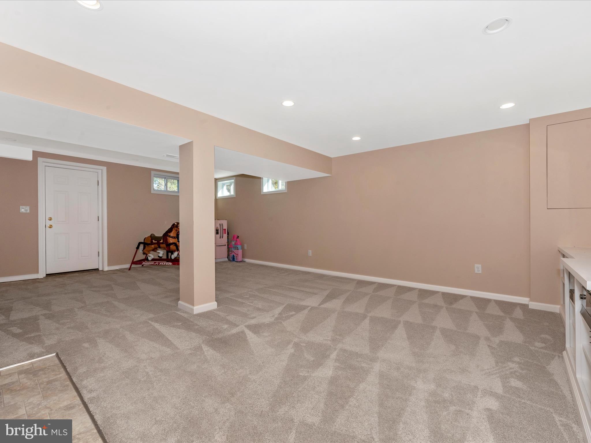 VILLAGE OF LONG REACH - Residential