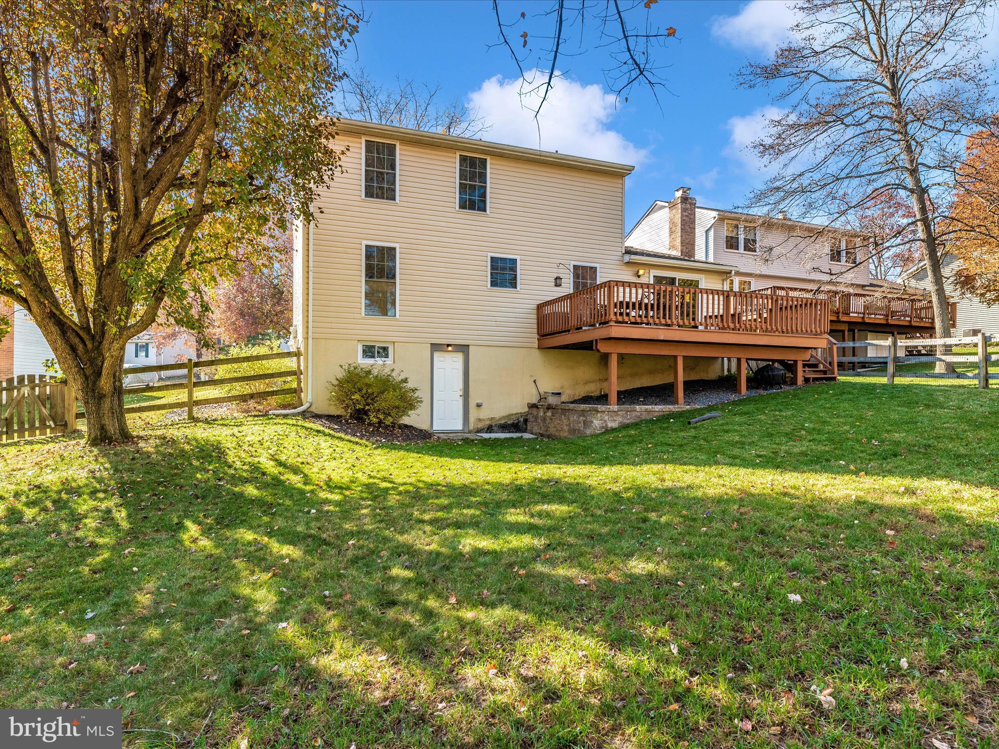 VILLAGE OF LONG REACH - Residential