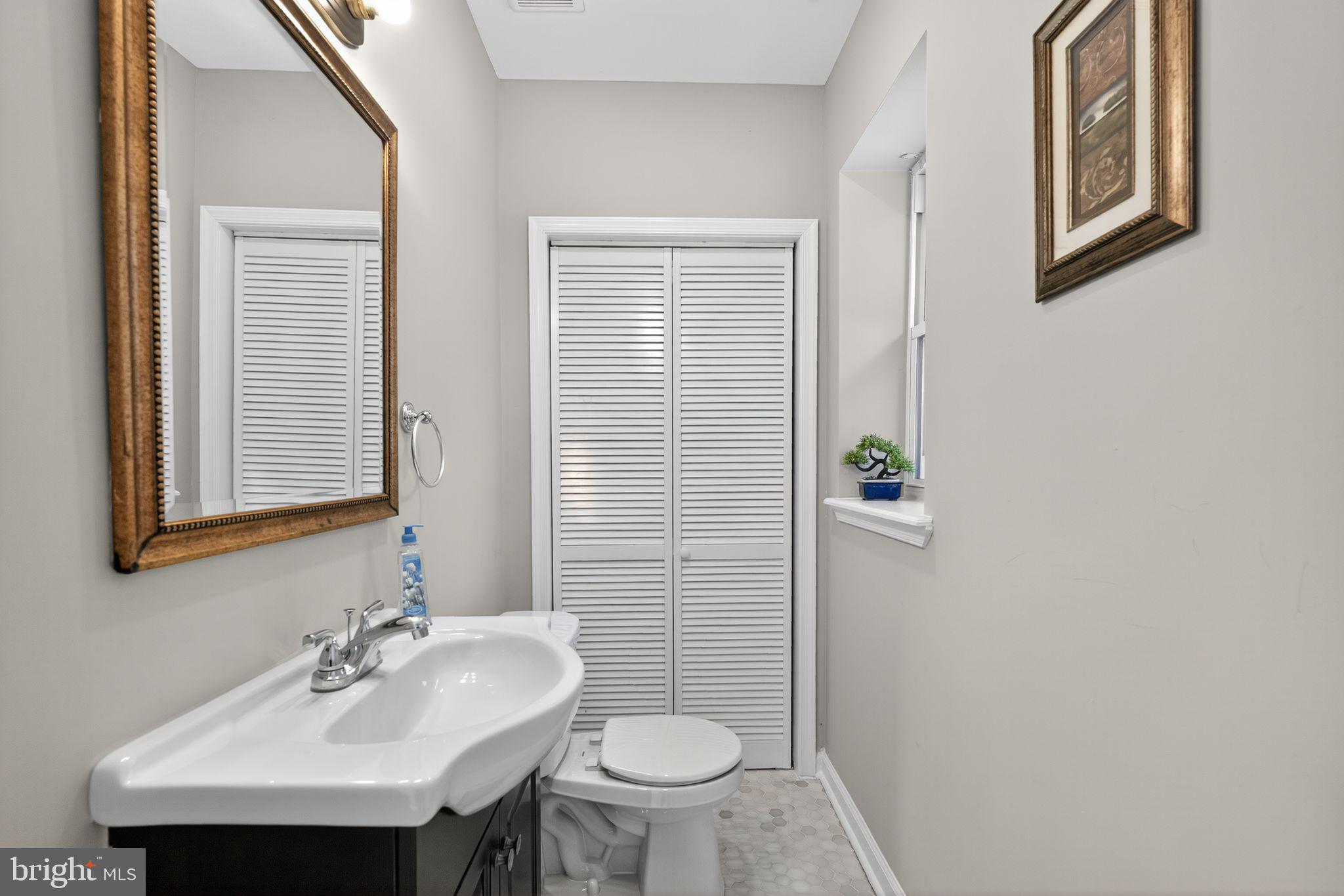 GERMANTOWN - Residential