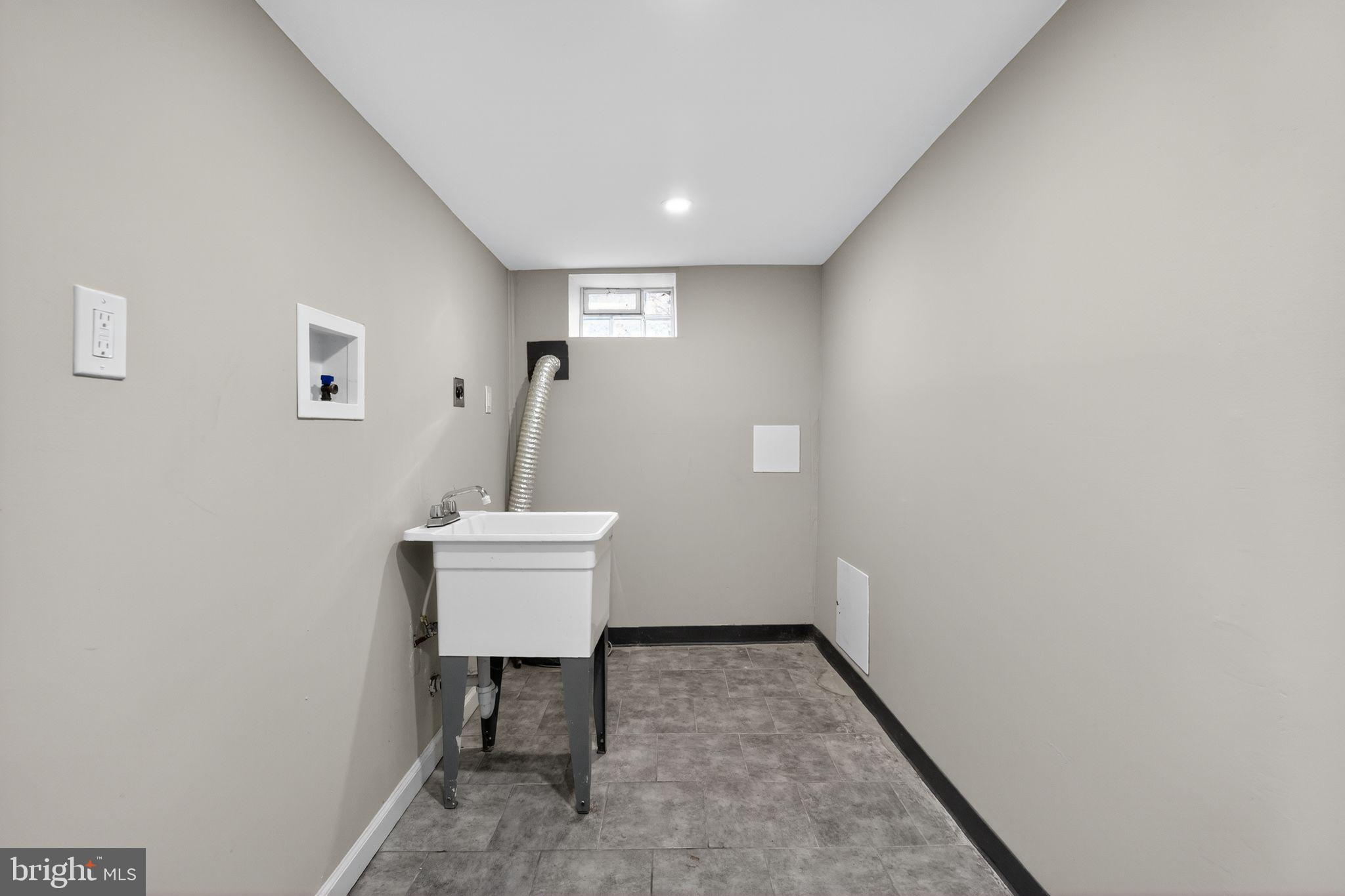 GERMANTOWN - Residential