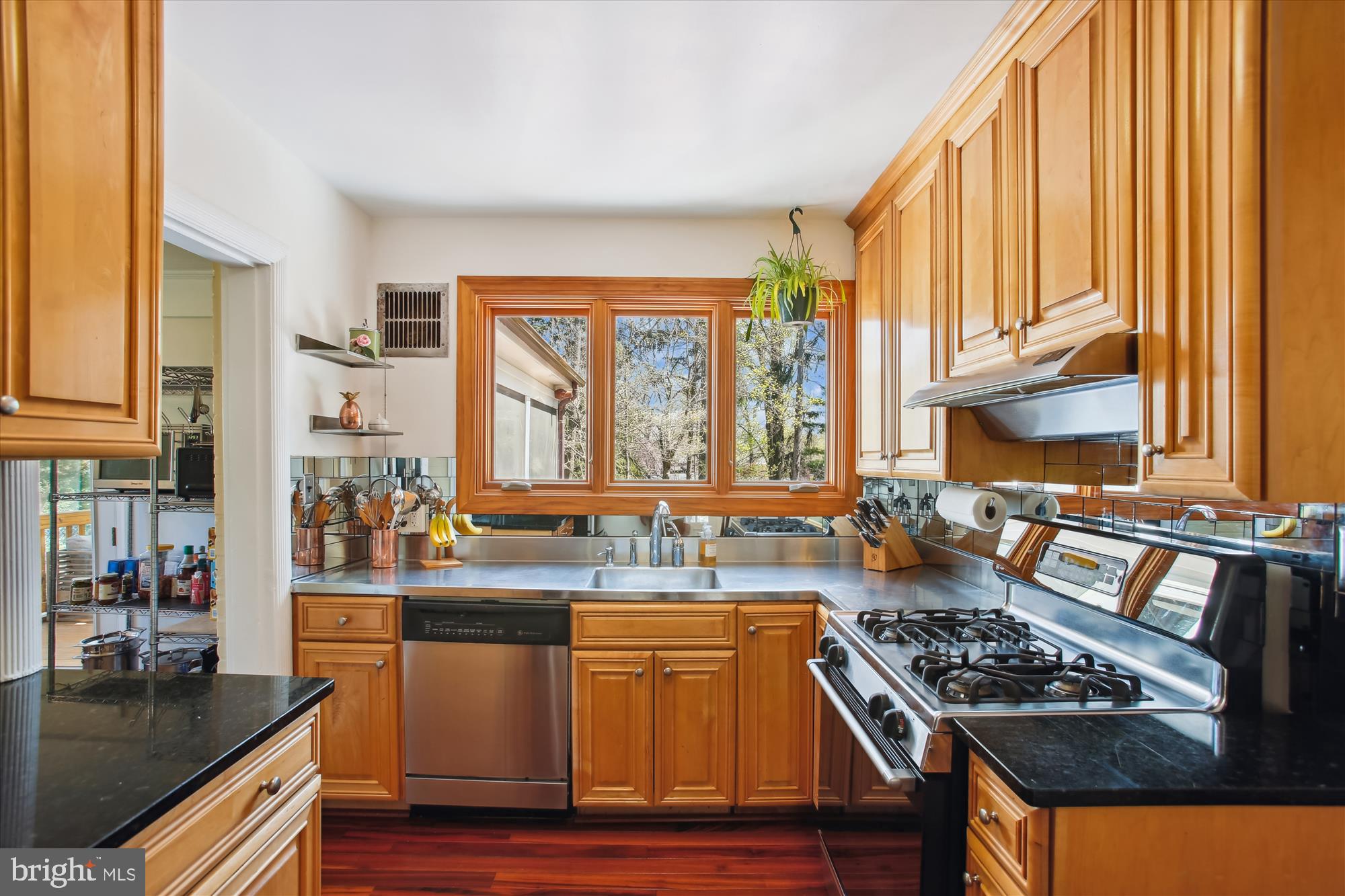 LAKEWOOD - Residential