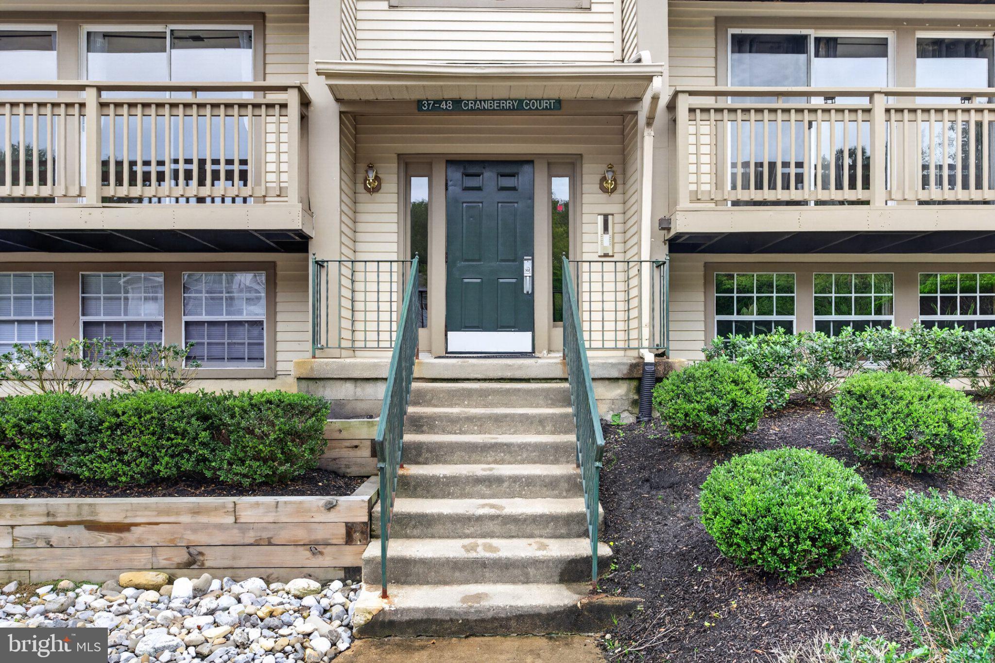 48 CRANBERRY COURT
