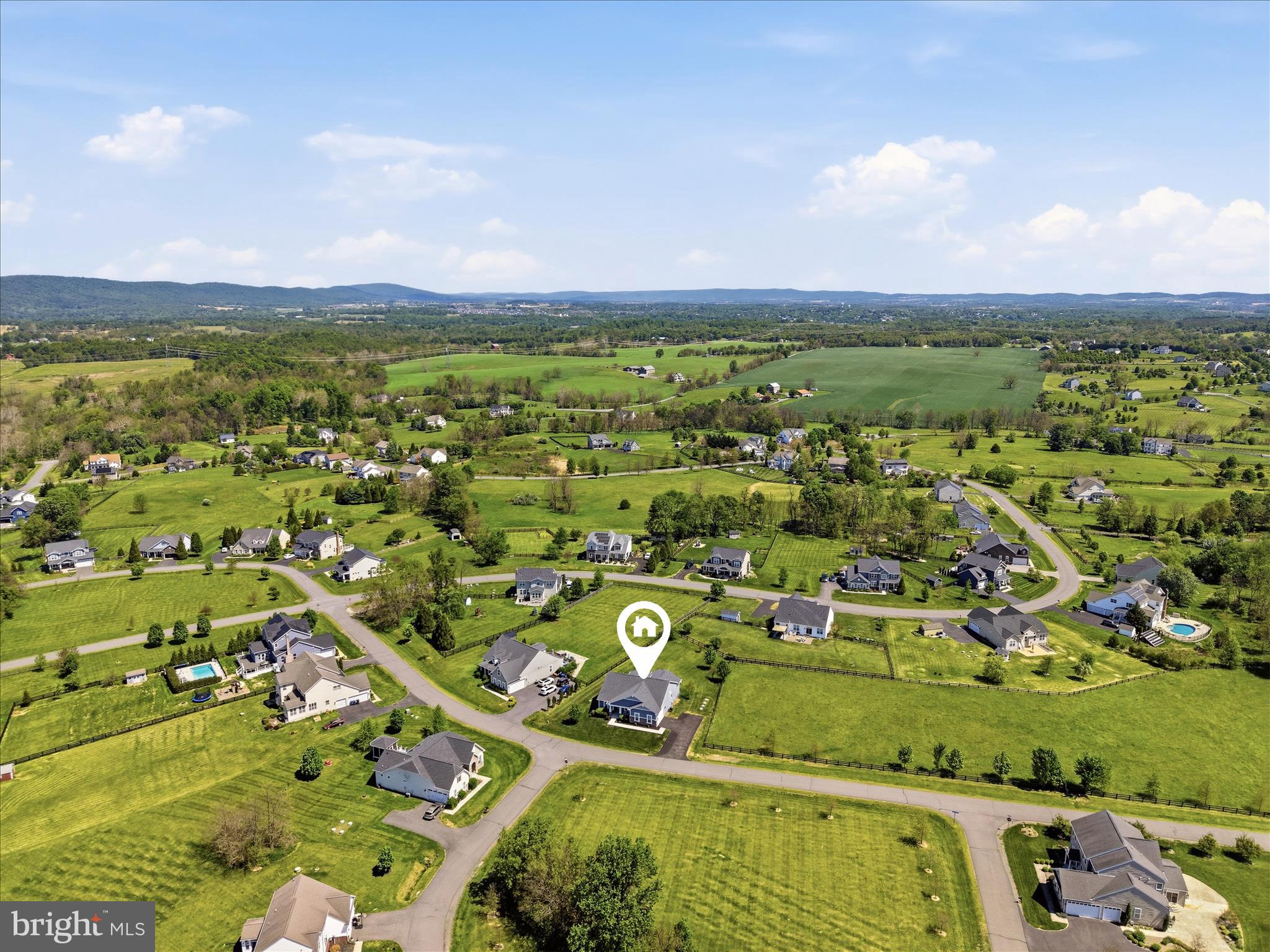 DUTCHMANS CREEK - Residential