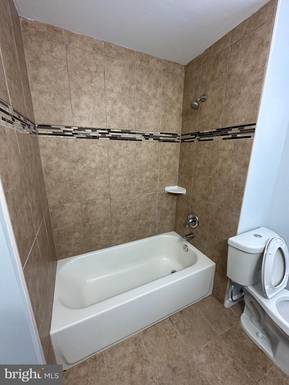 LAURAVILLE HISTORIC DISTRICT - Residential Lease