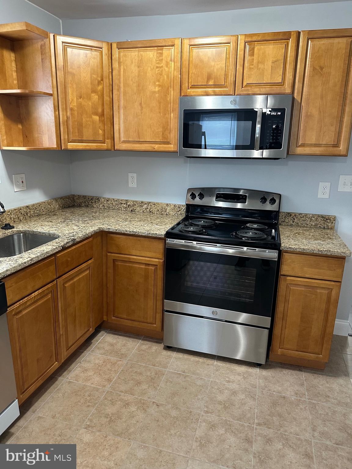 LAURAVILLE HISTORIC DISTRICT - Residential Lease