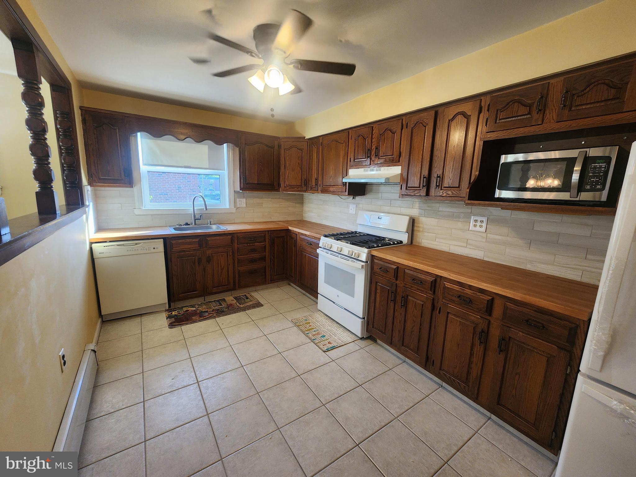 WALTON PARK - Residential Lease