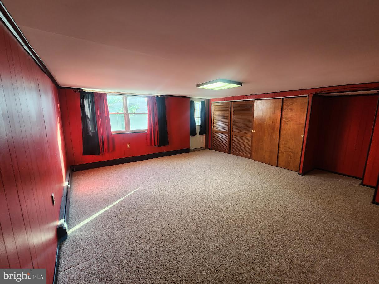 WALTON PARK - Residential Lease