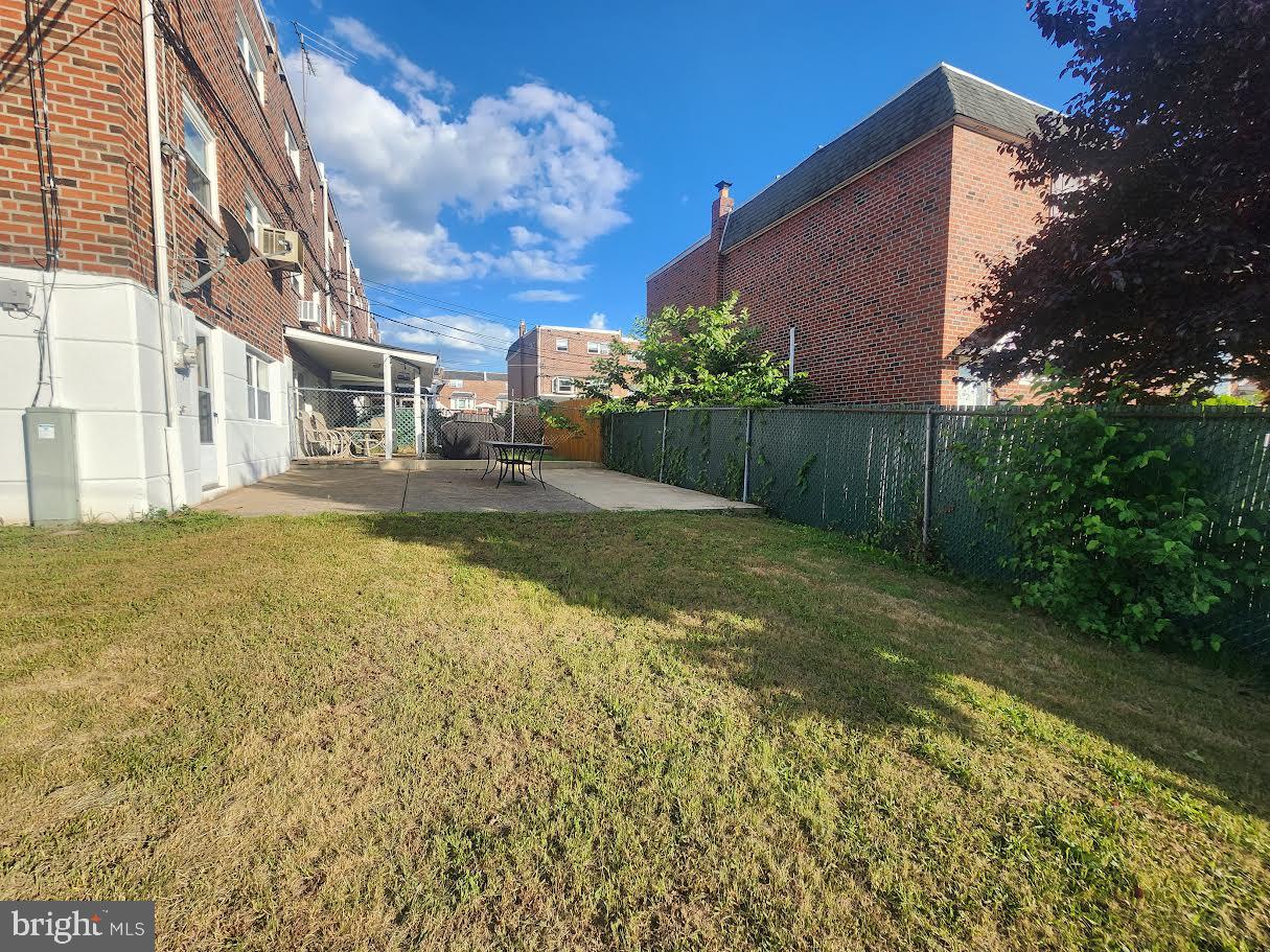 WALTON PARK - Residential Lease