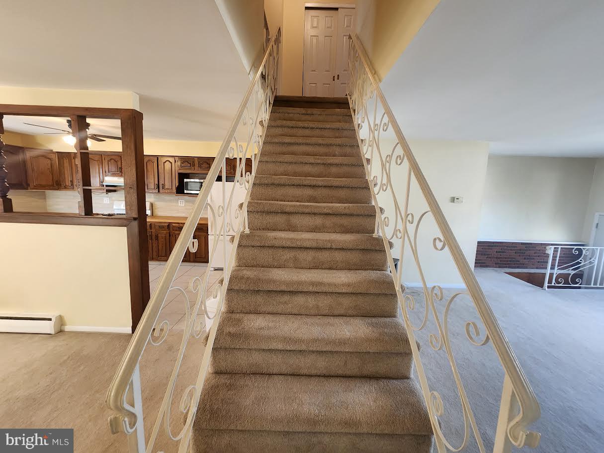 WALTON PARK - Residential Lease