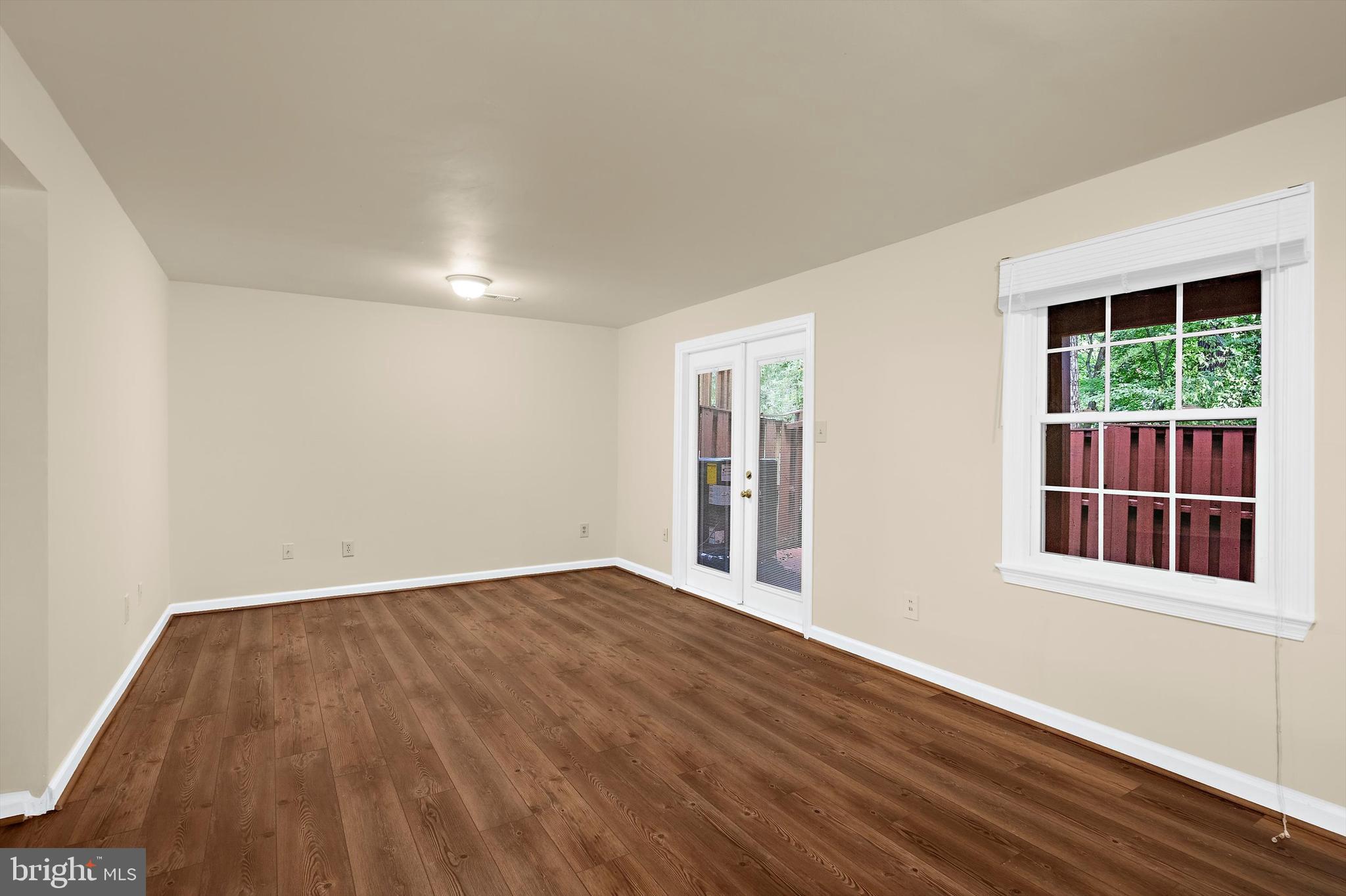 DUFIEF MILL BROOK - Residential