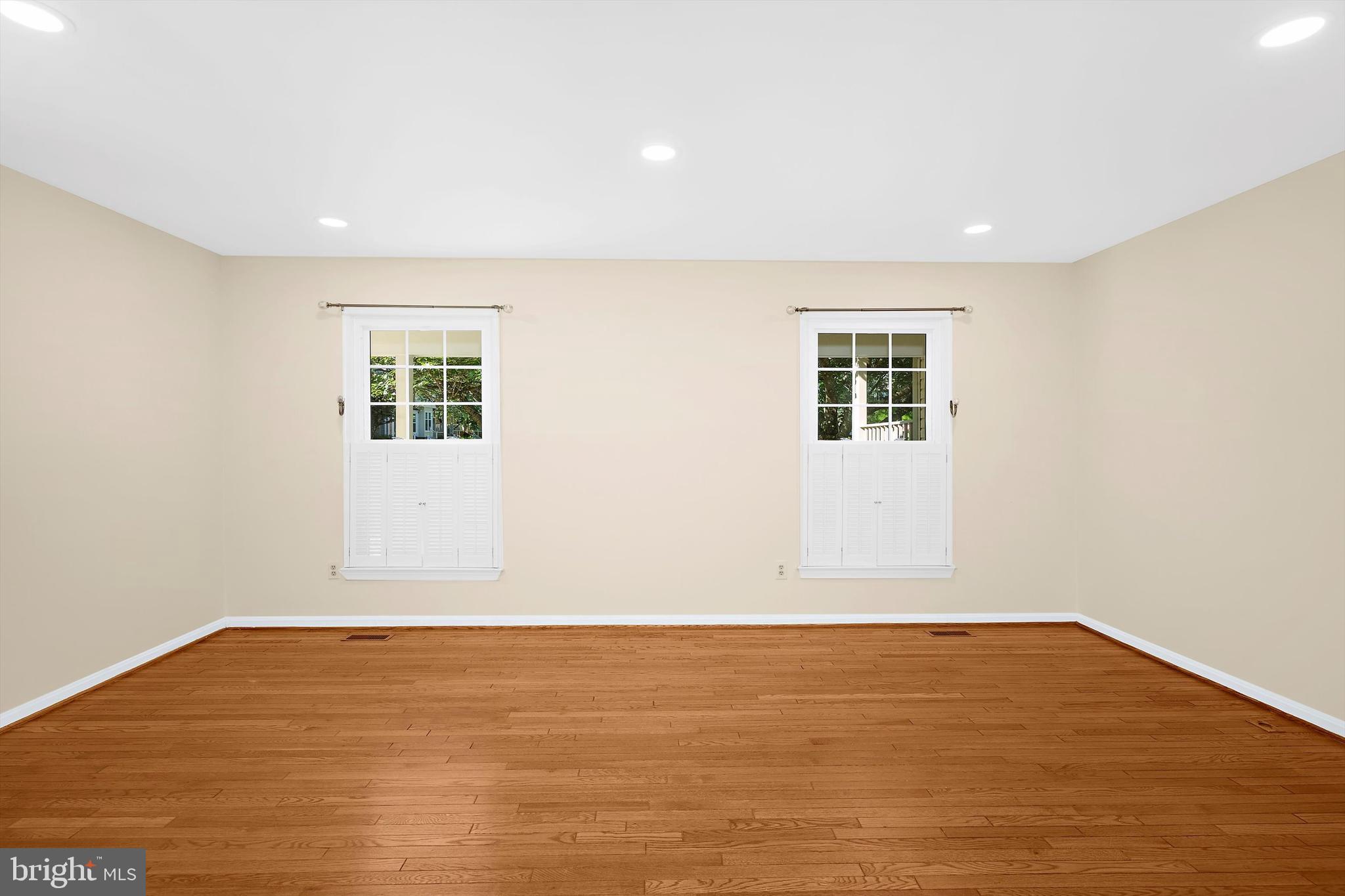 DUFIEF MILL BROOK - Residential