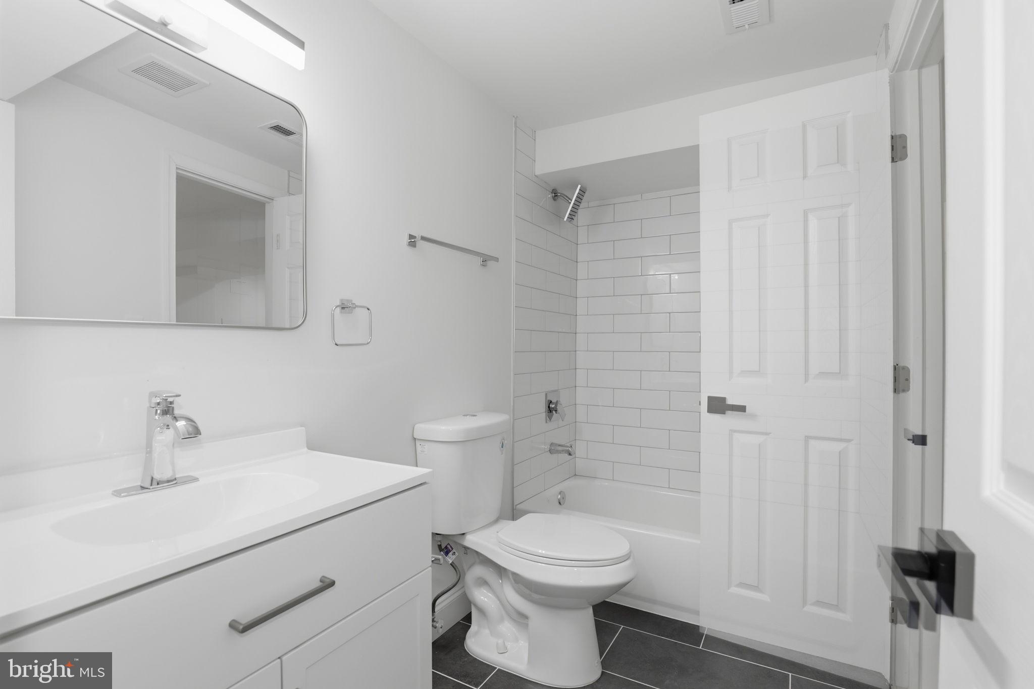 SEVEN OAKS - Residential