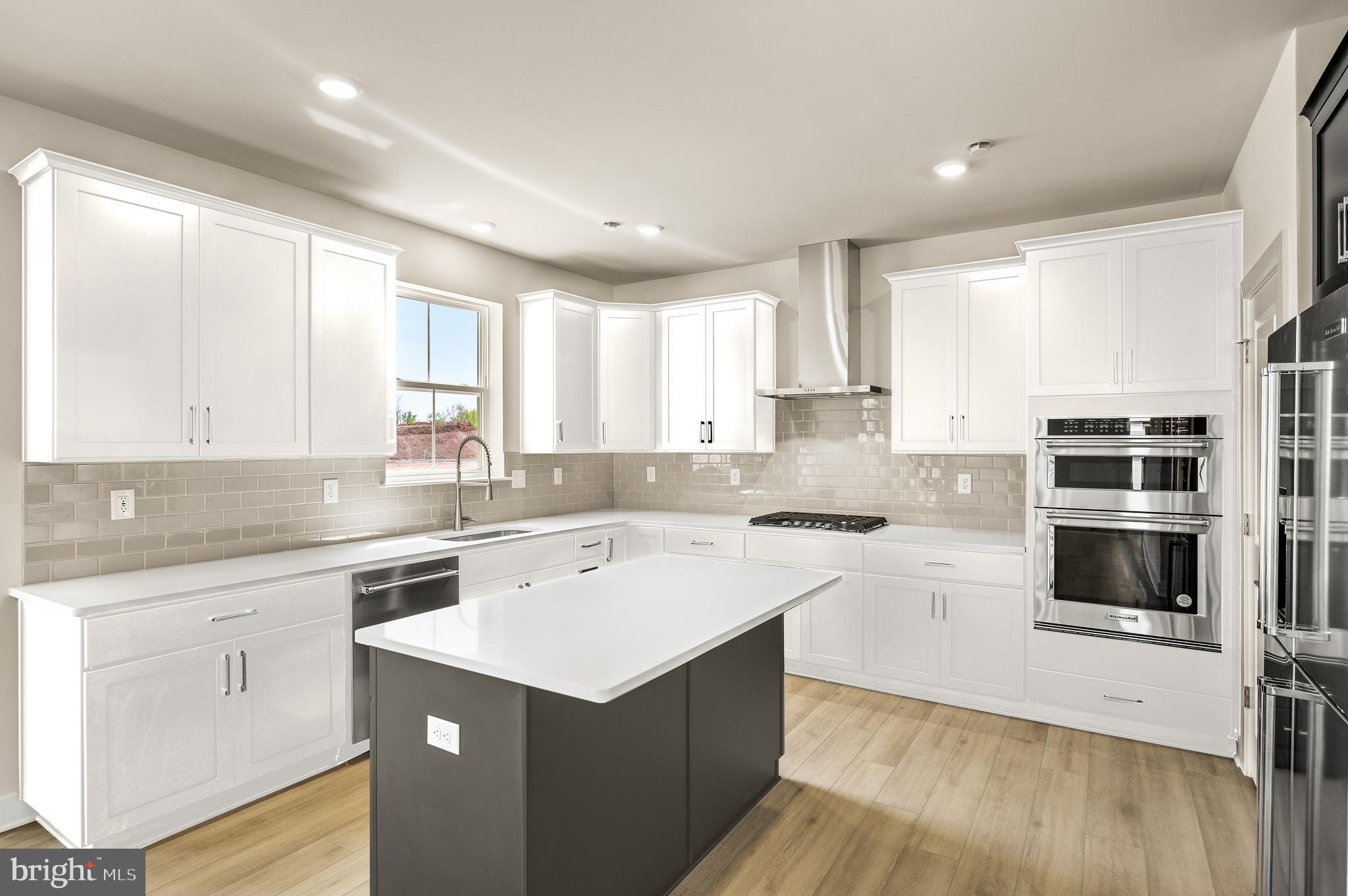 FARM VIEW - Residential