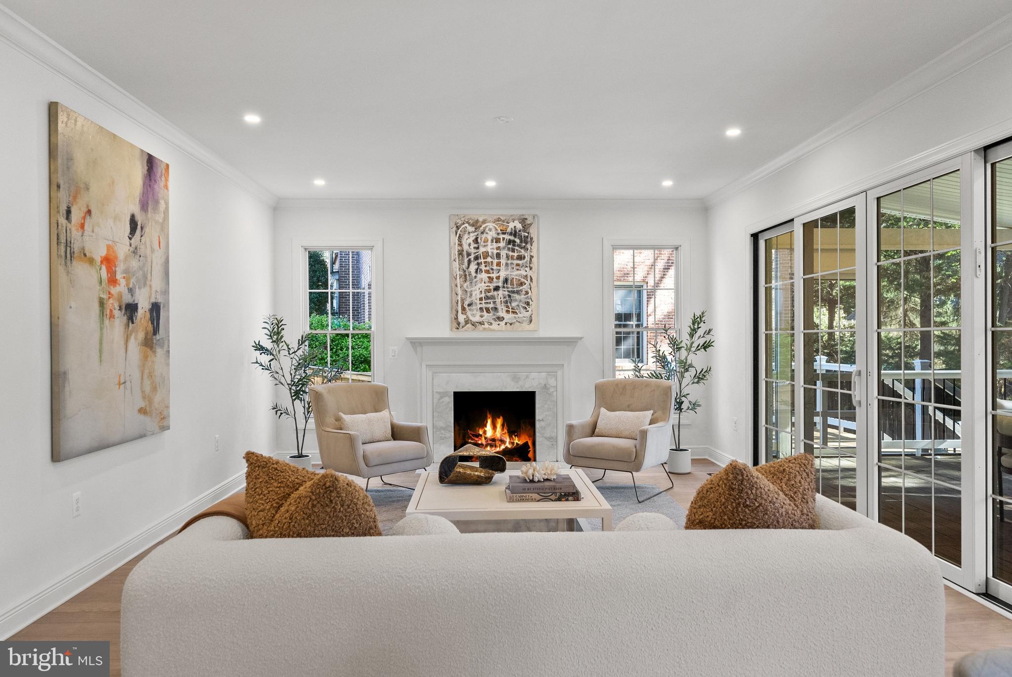 SPRING VALLEY - Residential