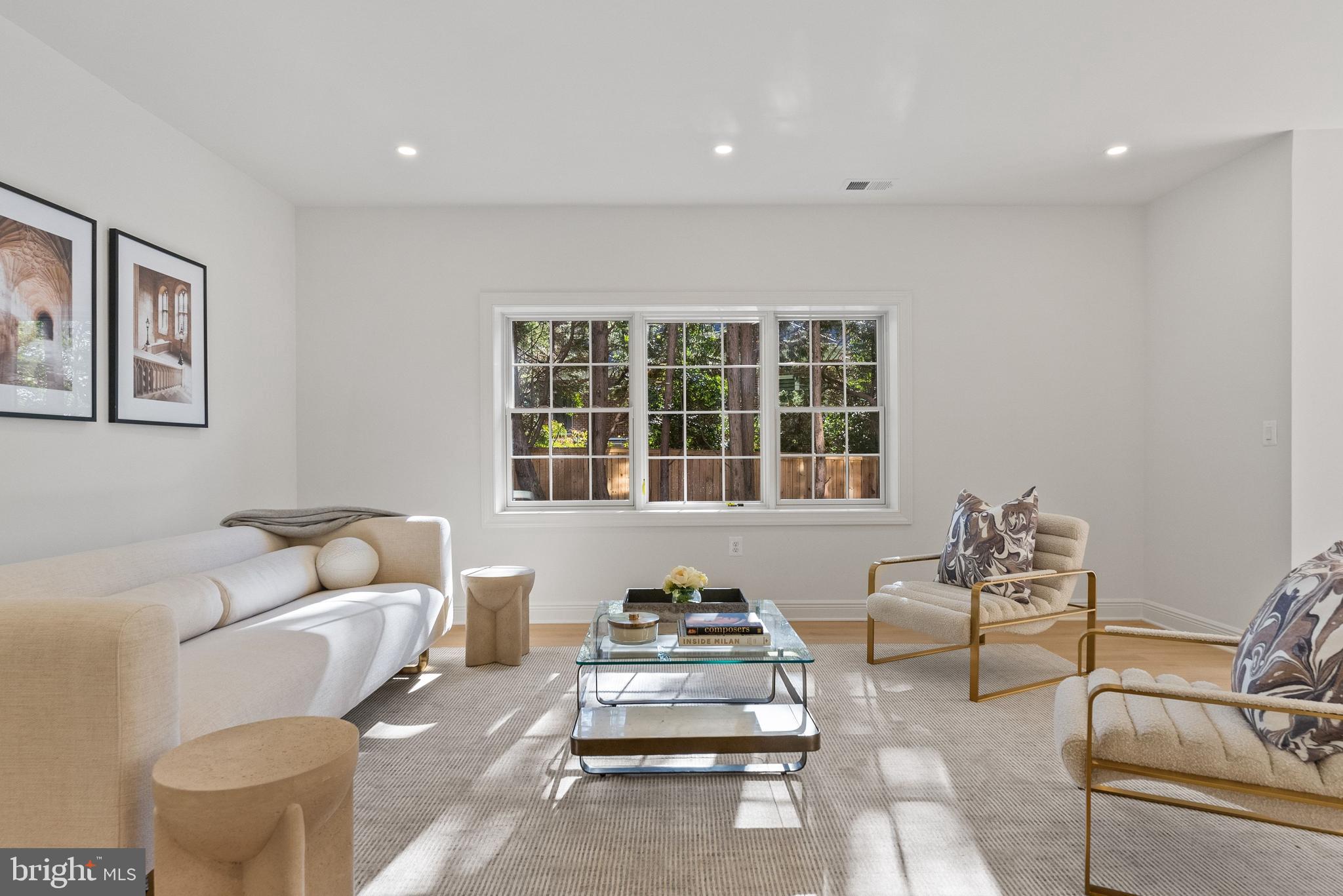 SPRING VALLEY - Residential