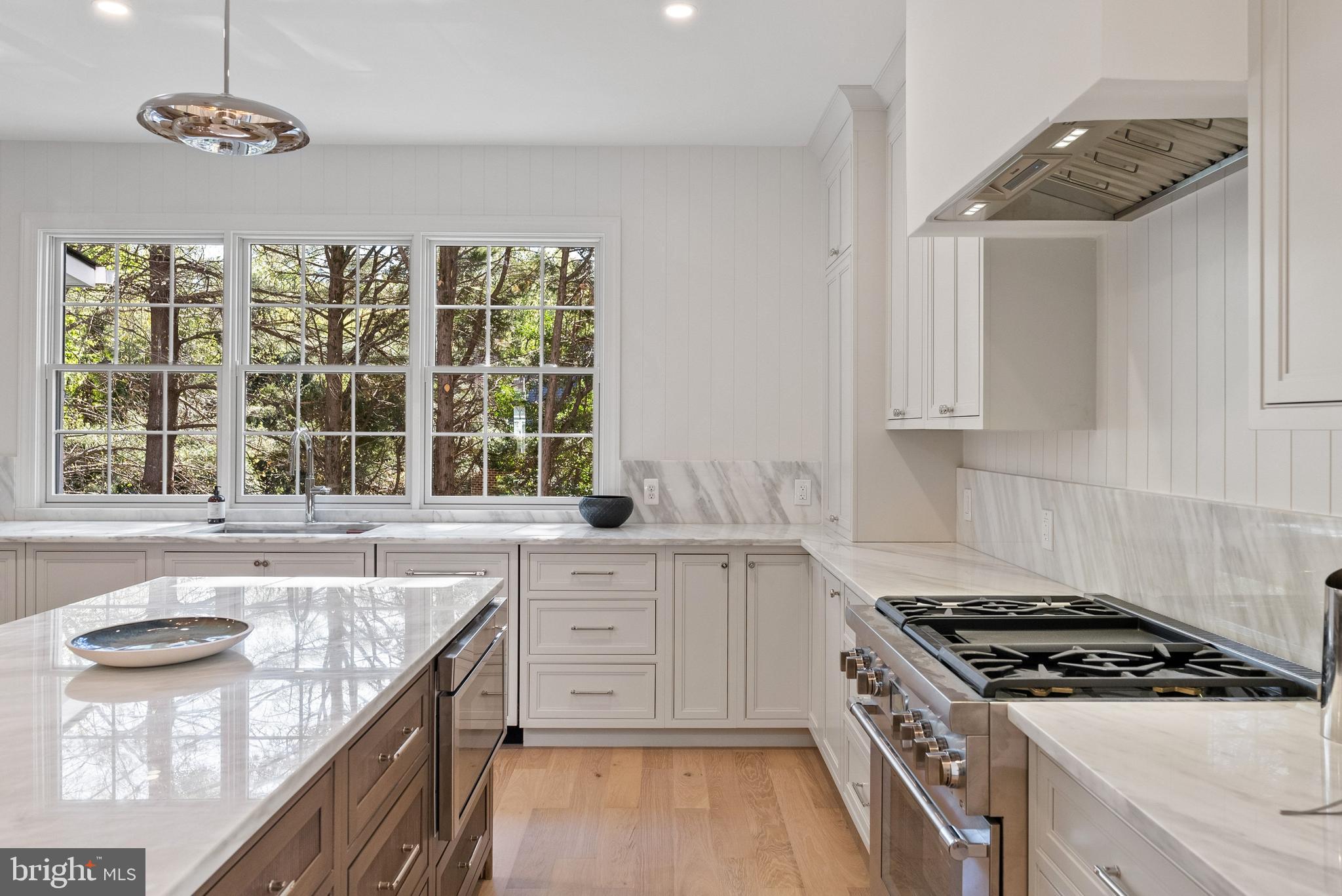 SPRING VALLEY - Residential