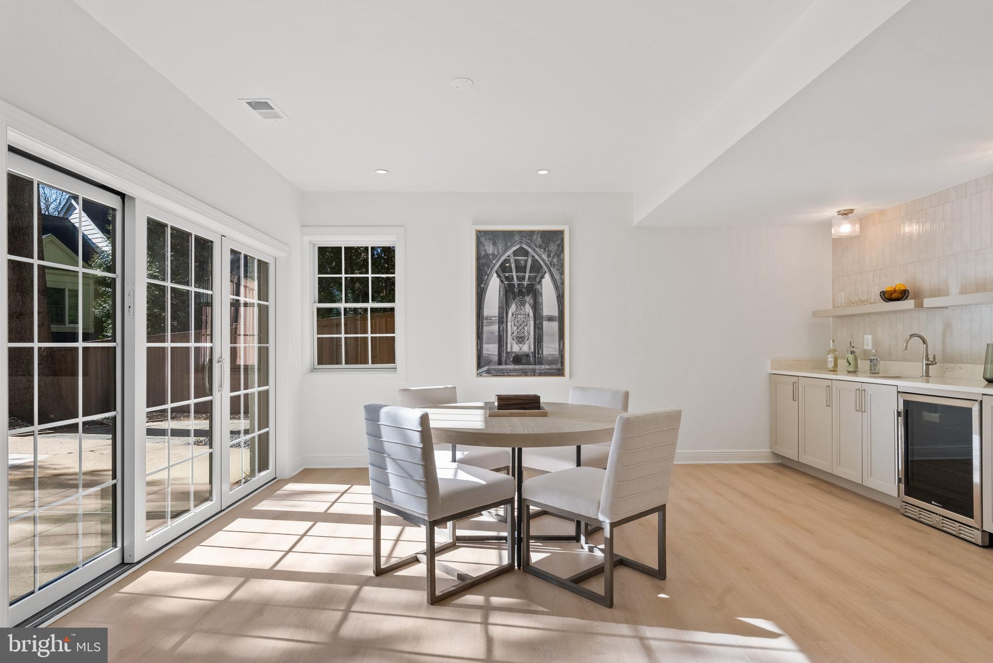 SPRING VALLEY - Residential