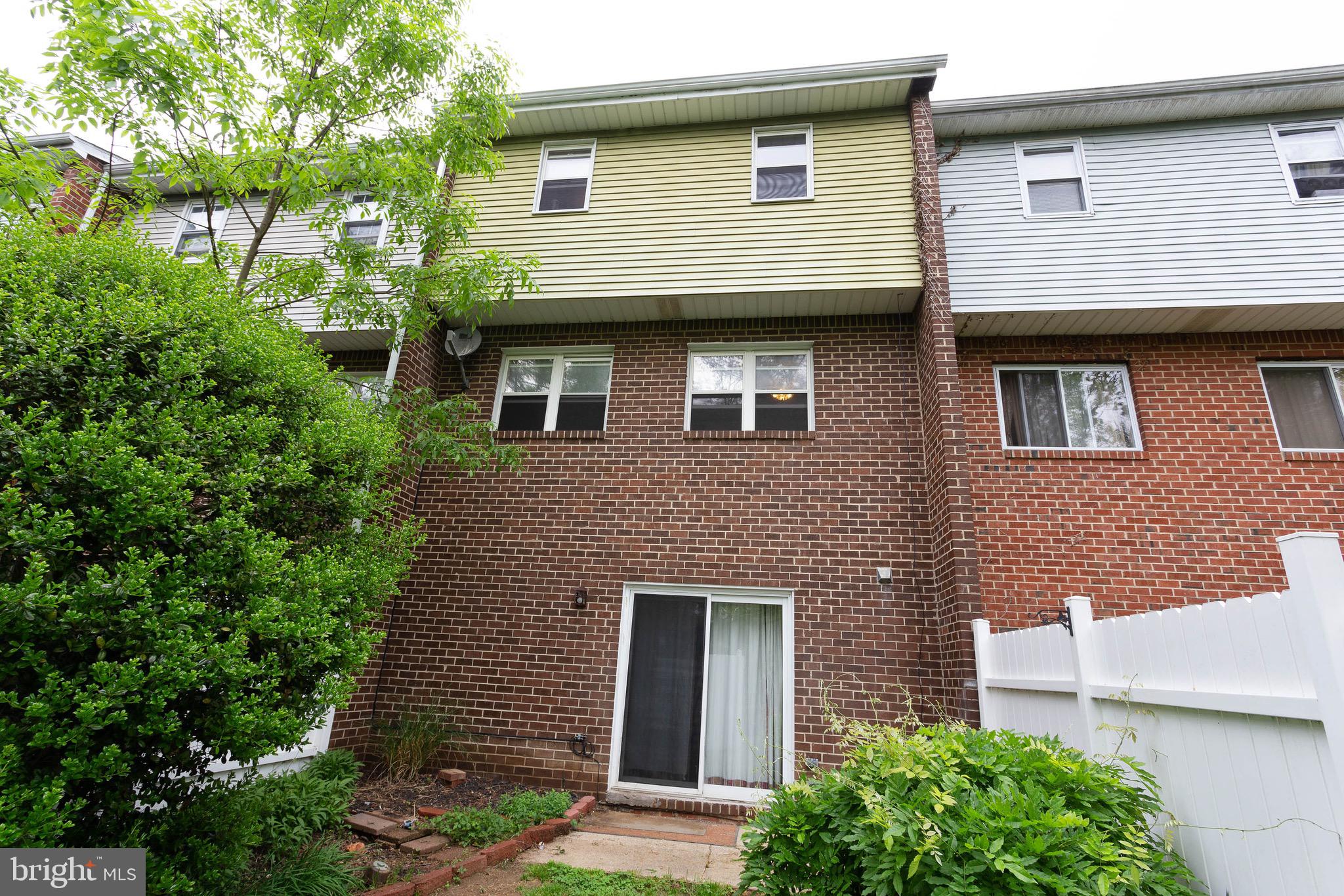 QUAIL MEADOWS TOWNHOUSES - Residential