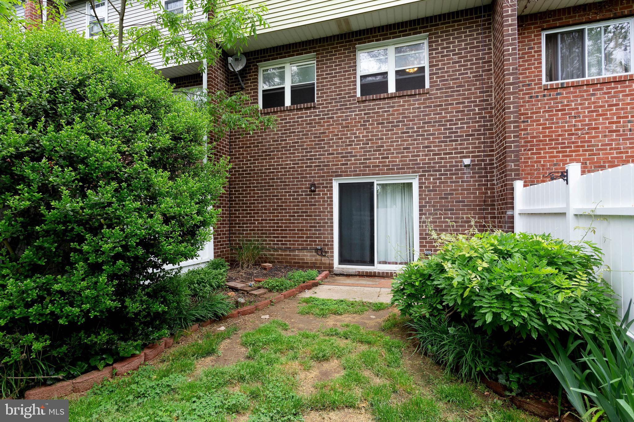 QUAIL MEADOWS TOWNHOUSES - Residential