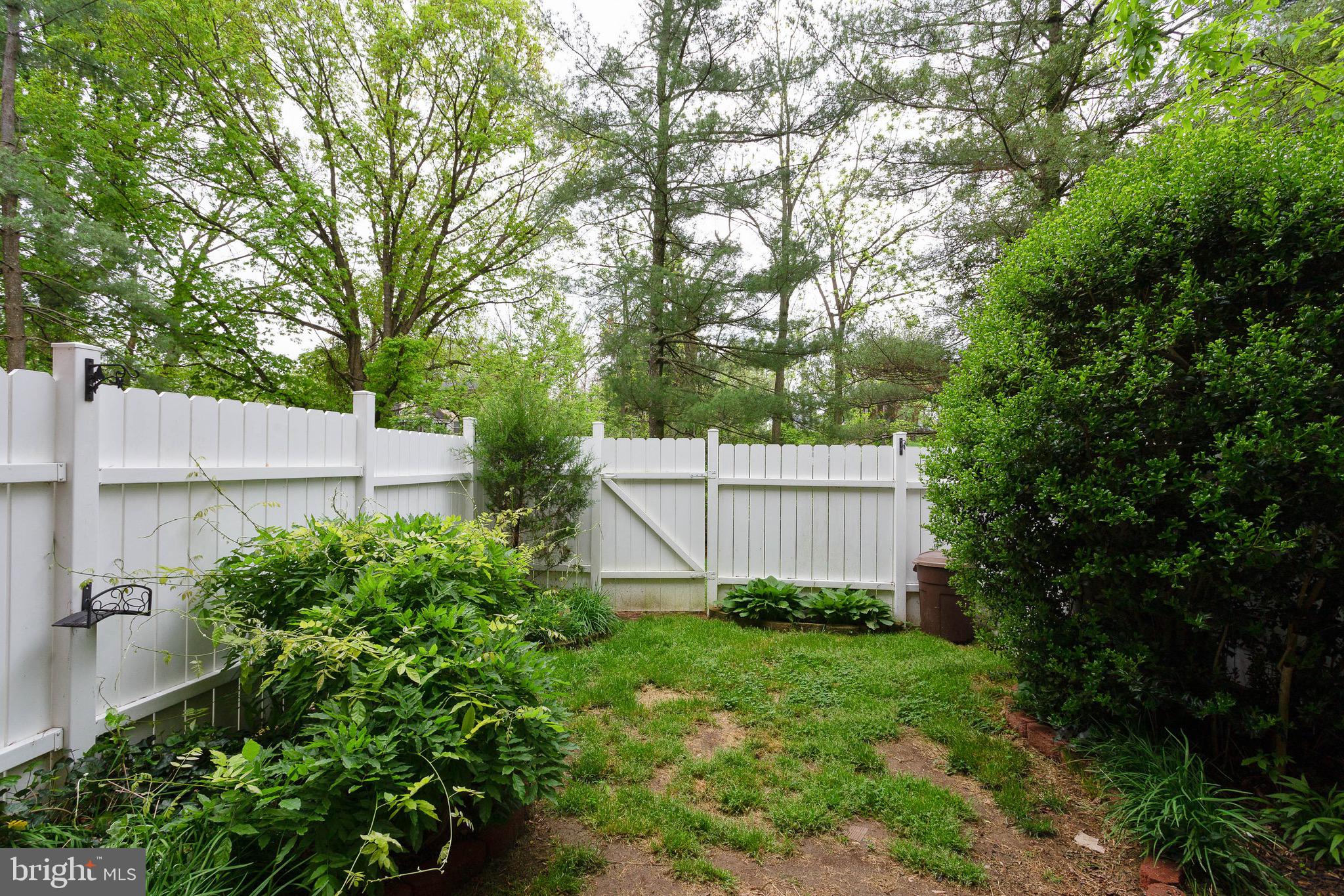 QUAIL MEADOWS TOWNHOUSES - Residential