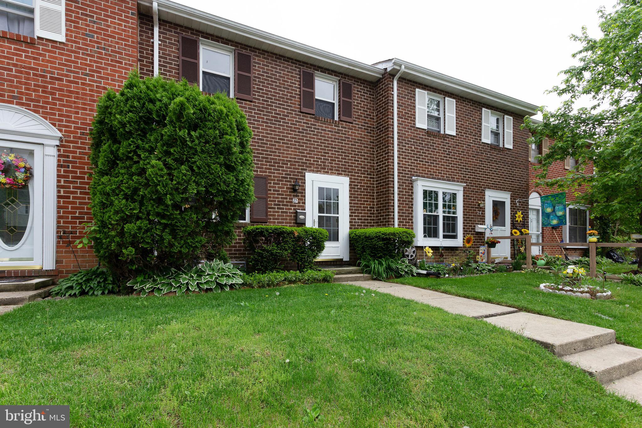 QUAIL MEADOWS TOWNHOUSES - Residential