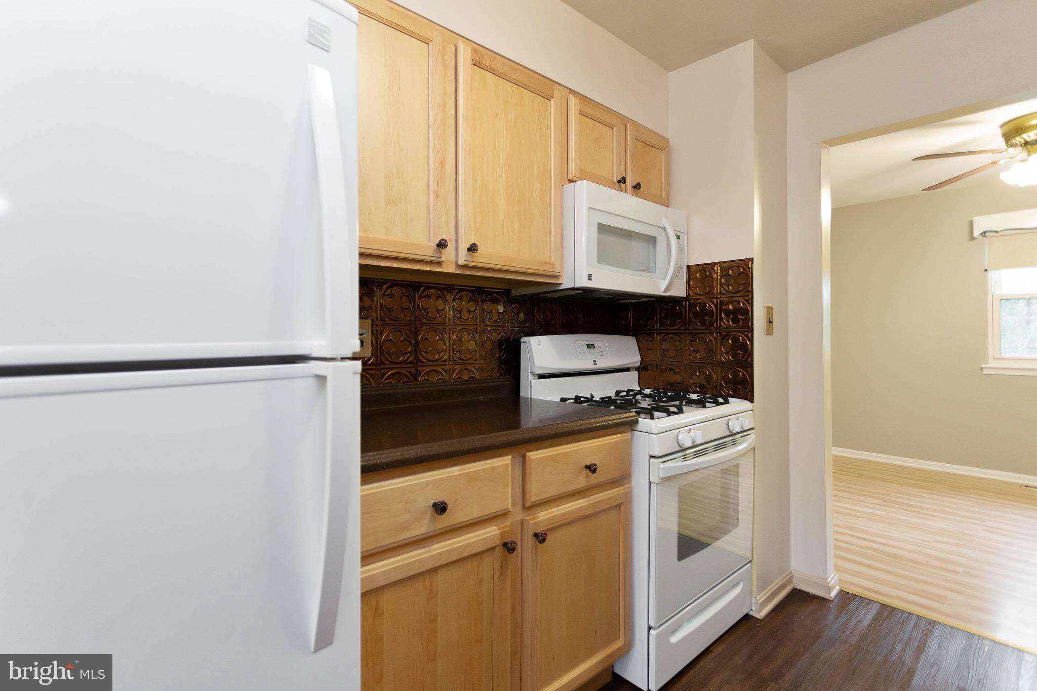 QUAIL MEADOWS TOWNHOUSES - Residential