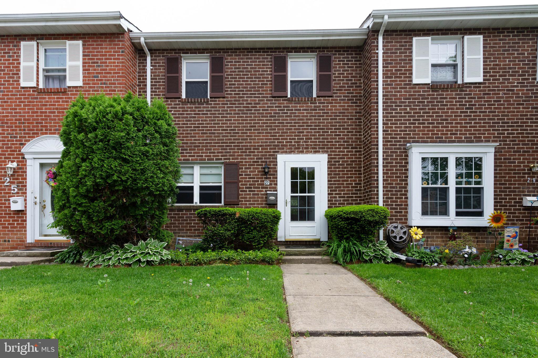QUAIL MEADOWS TOWNHOUSES - Residential
