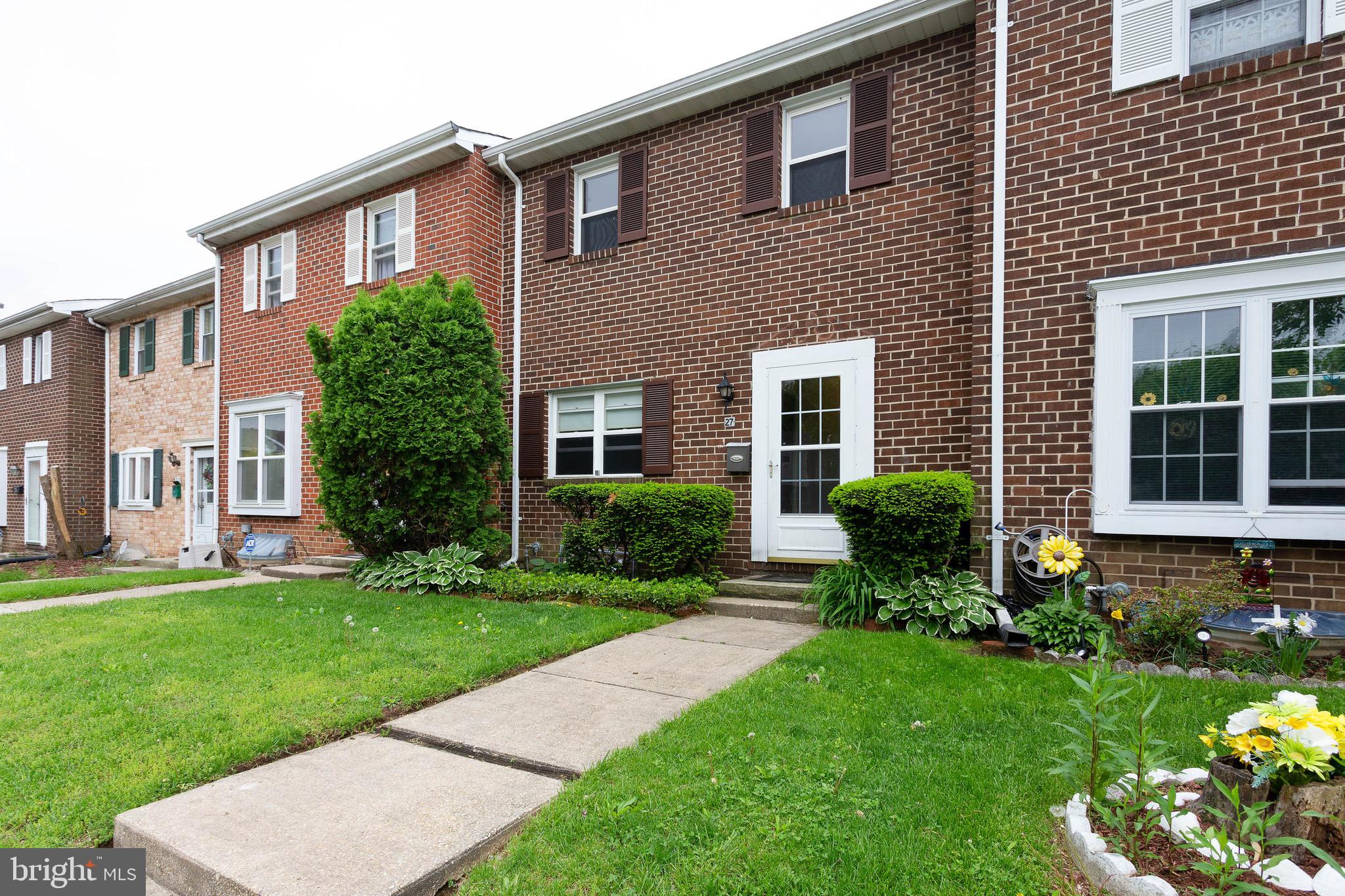 QUAIL MEADOWS TOWNHOUSES - Residential