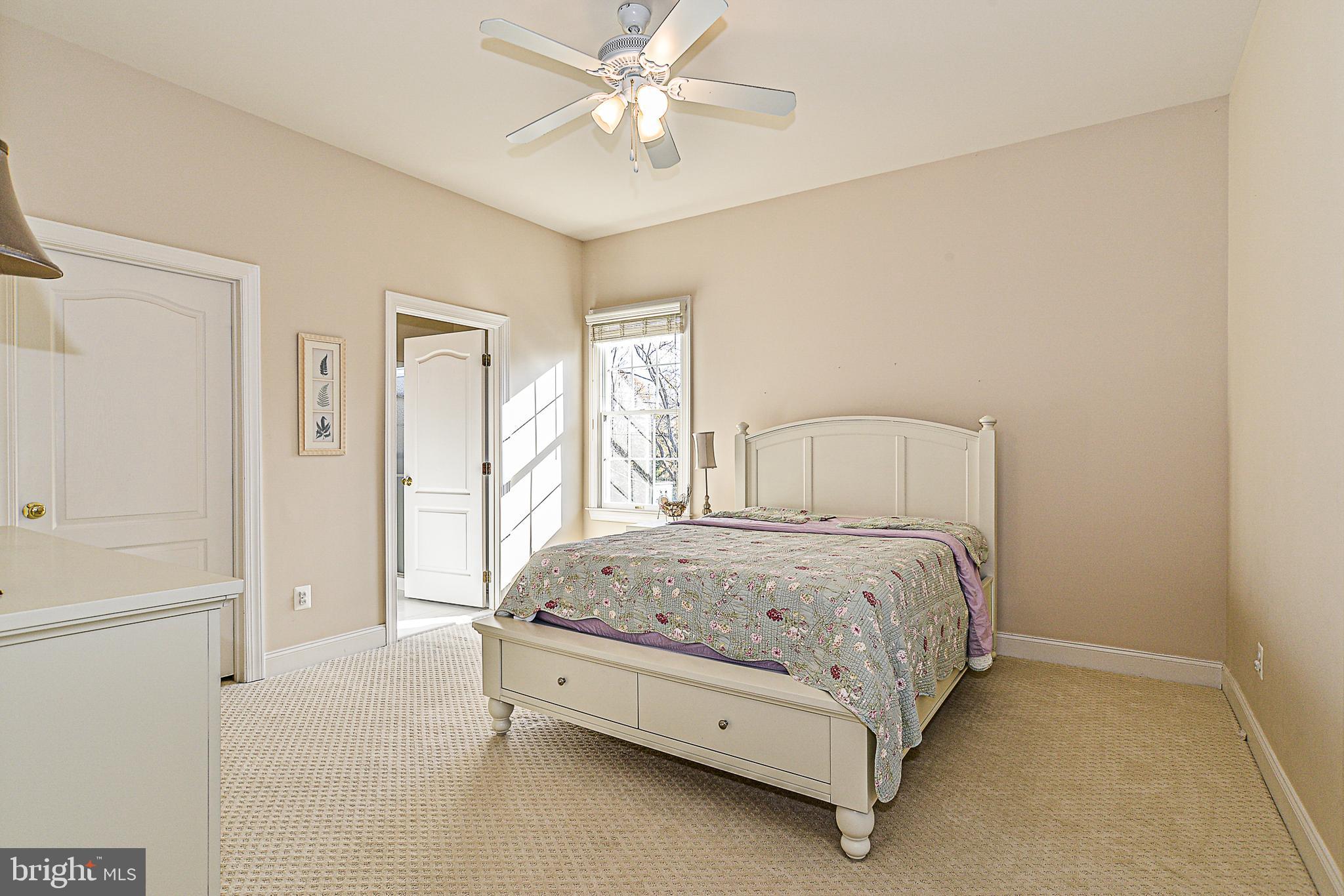 BELMONT COUNTRY CLUB - Residential