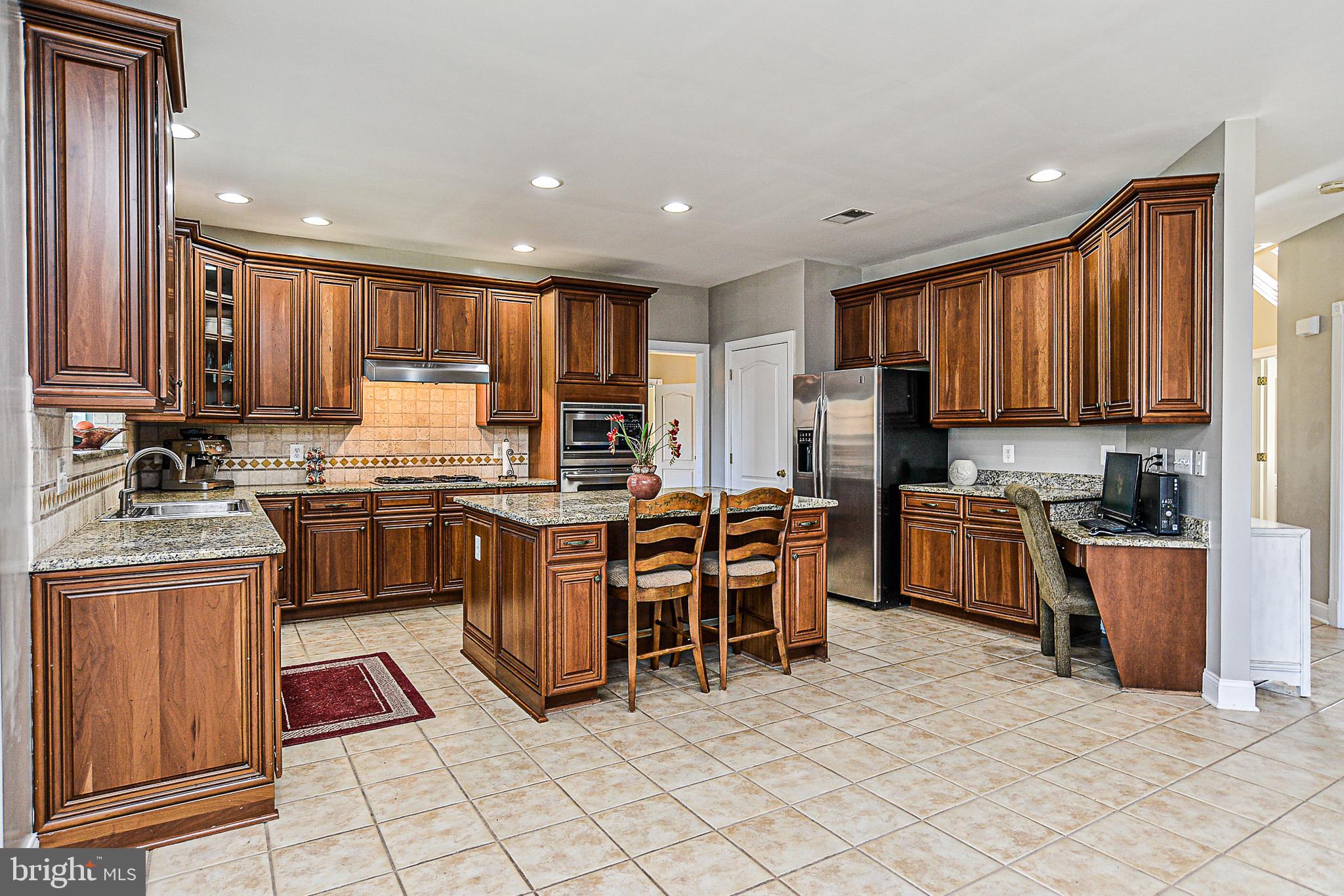 BELMONT COUNTRY CLUB - Residential