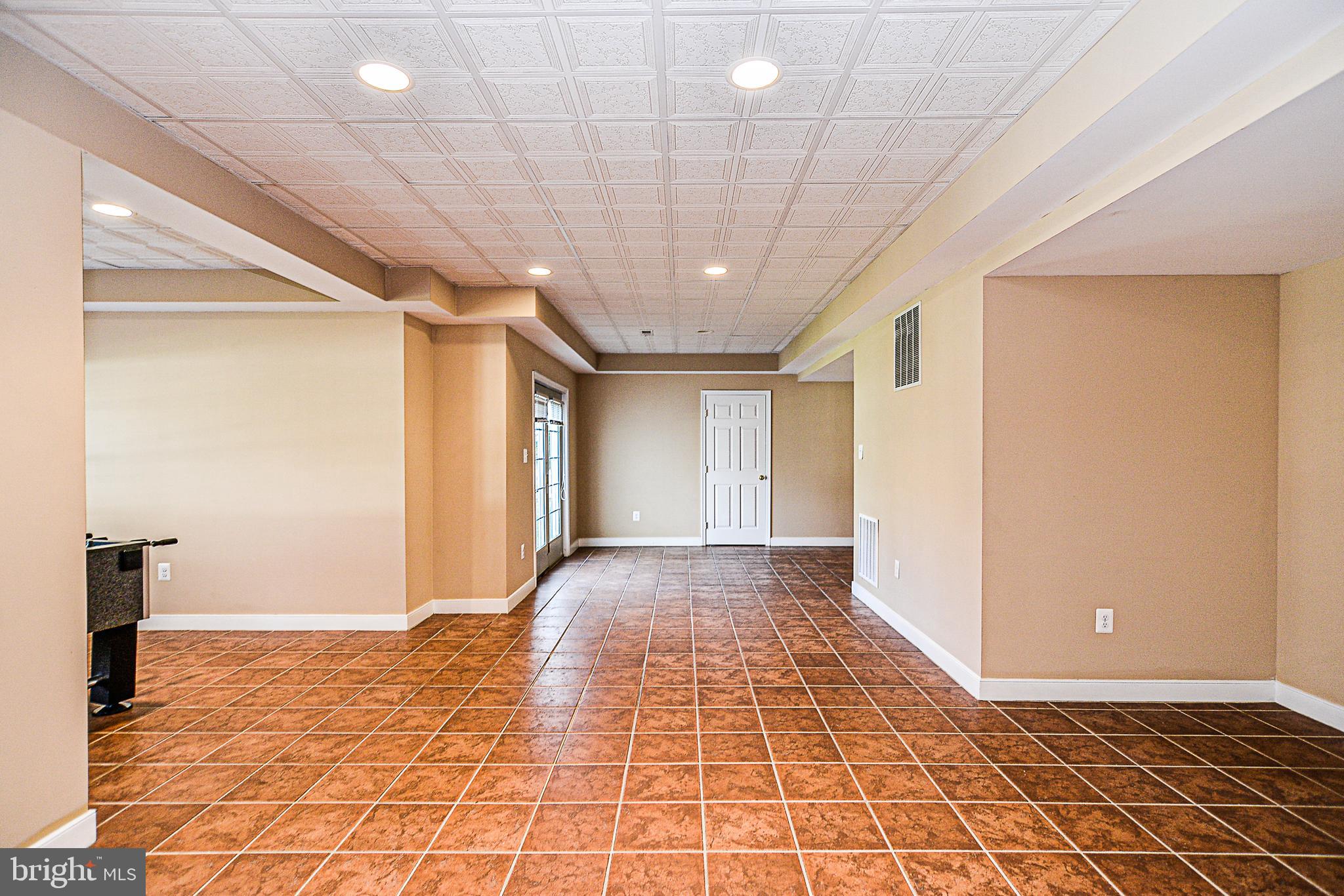 BELMONT COUNTRY CLUB - Residential