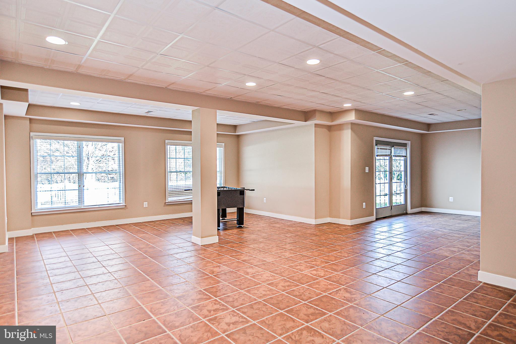 BELMONT COUNTRY CLUB - Residential