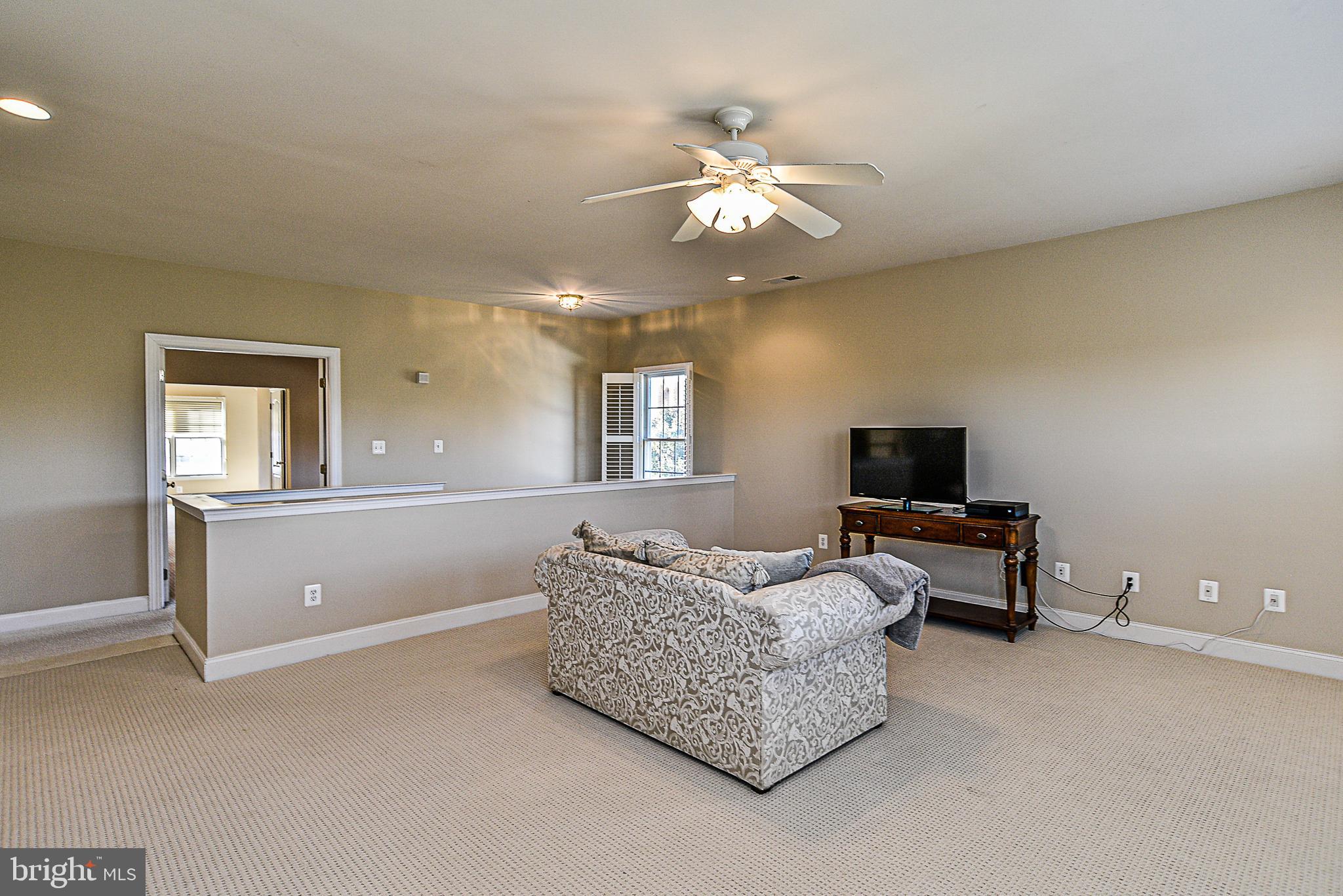 BELMONT COUNTRY CLUB - Residential