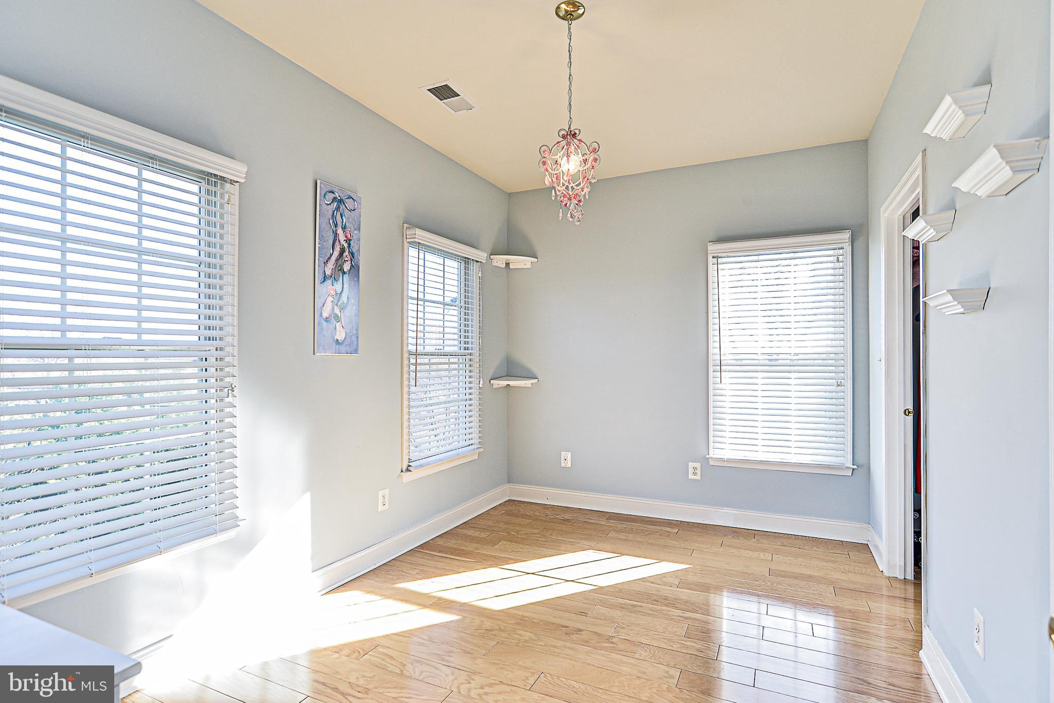 BELMONT COUNTRY CLUB - Residential