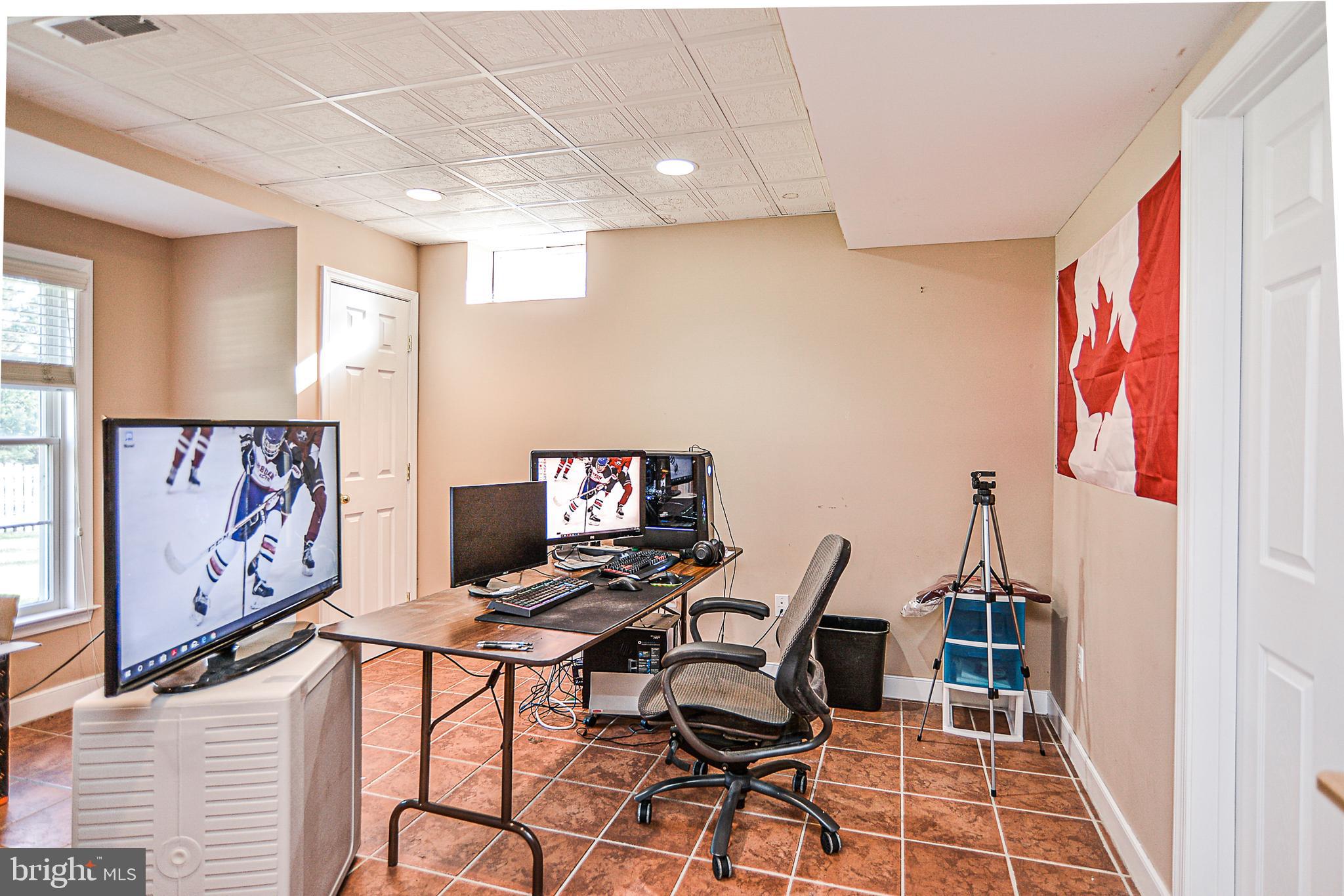 BELMONT COUNTRY CLUB - Residential