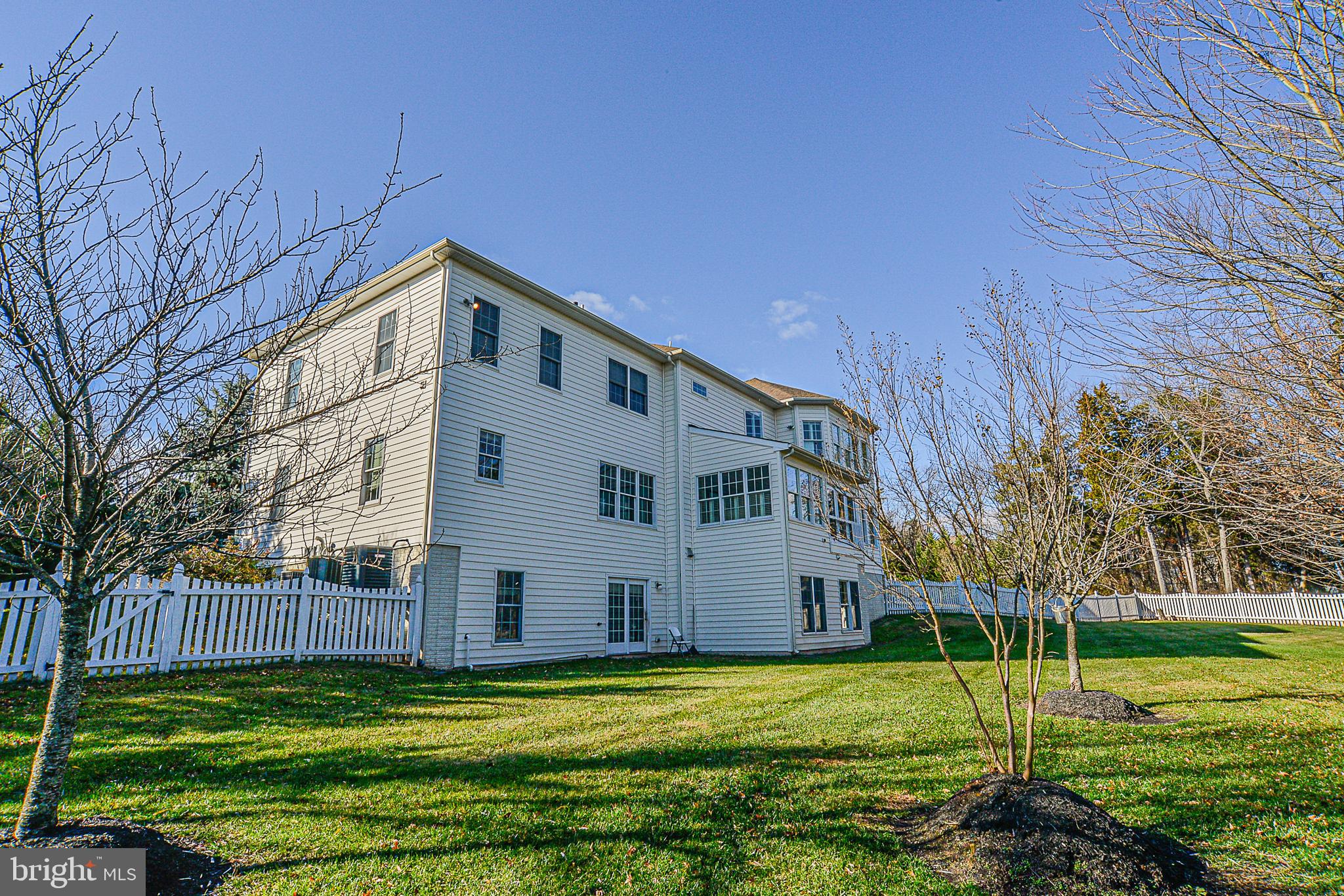 BELMONT COUNTRY CLUB - Residential