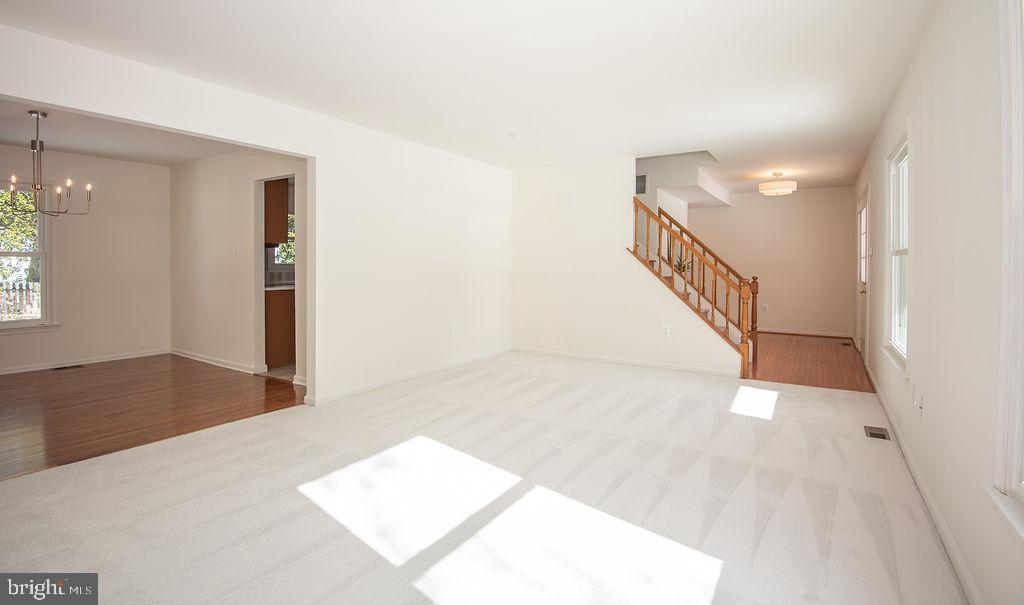 LAKEWOOD HILLS - Residential